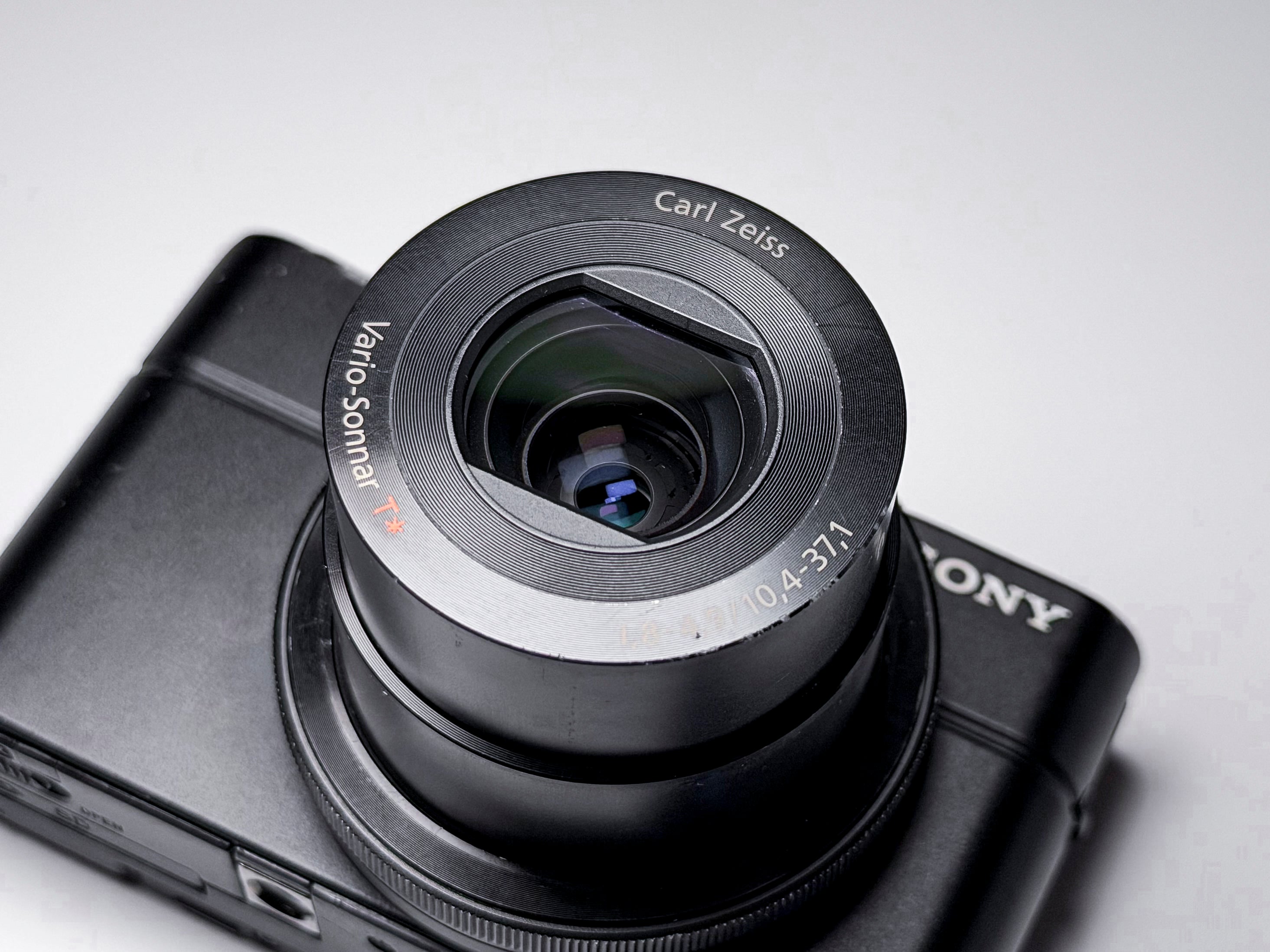 Sony Cyber-shot RX100 II Compact Camera 20.2 Mpx - Perfectly Working