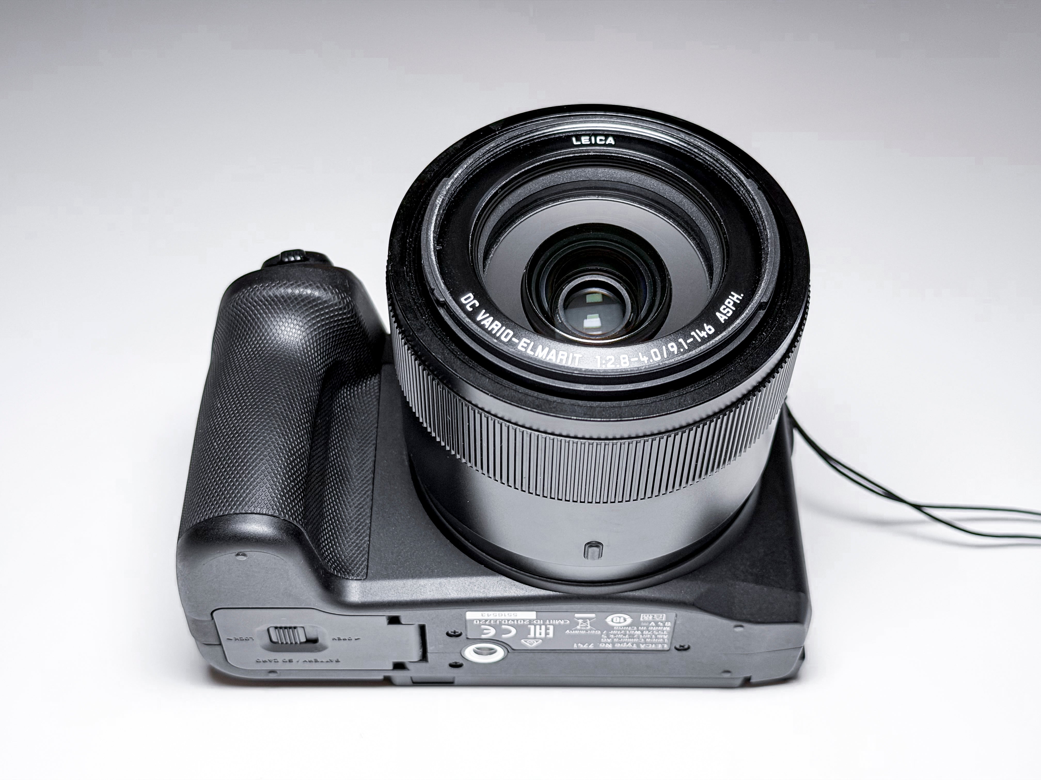 Leica V-Lux 5 Typ 7741 20 Mpx 25-400mm 4K - 1 Year Warranty, Near Mint