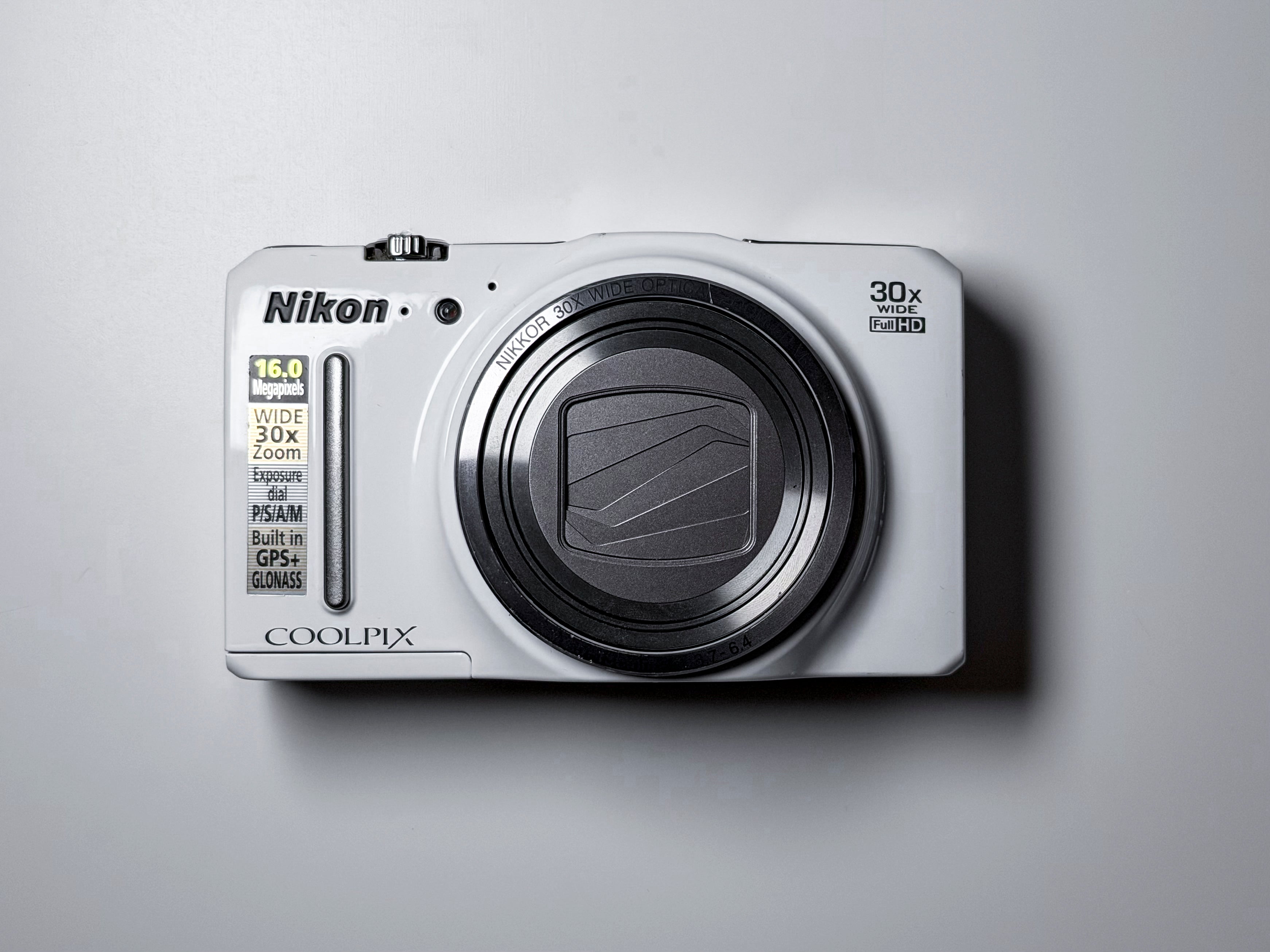 Nikon Coolpix S9700 GPS Compact Camera - 1 Year Warranty Perfectly Working
