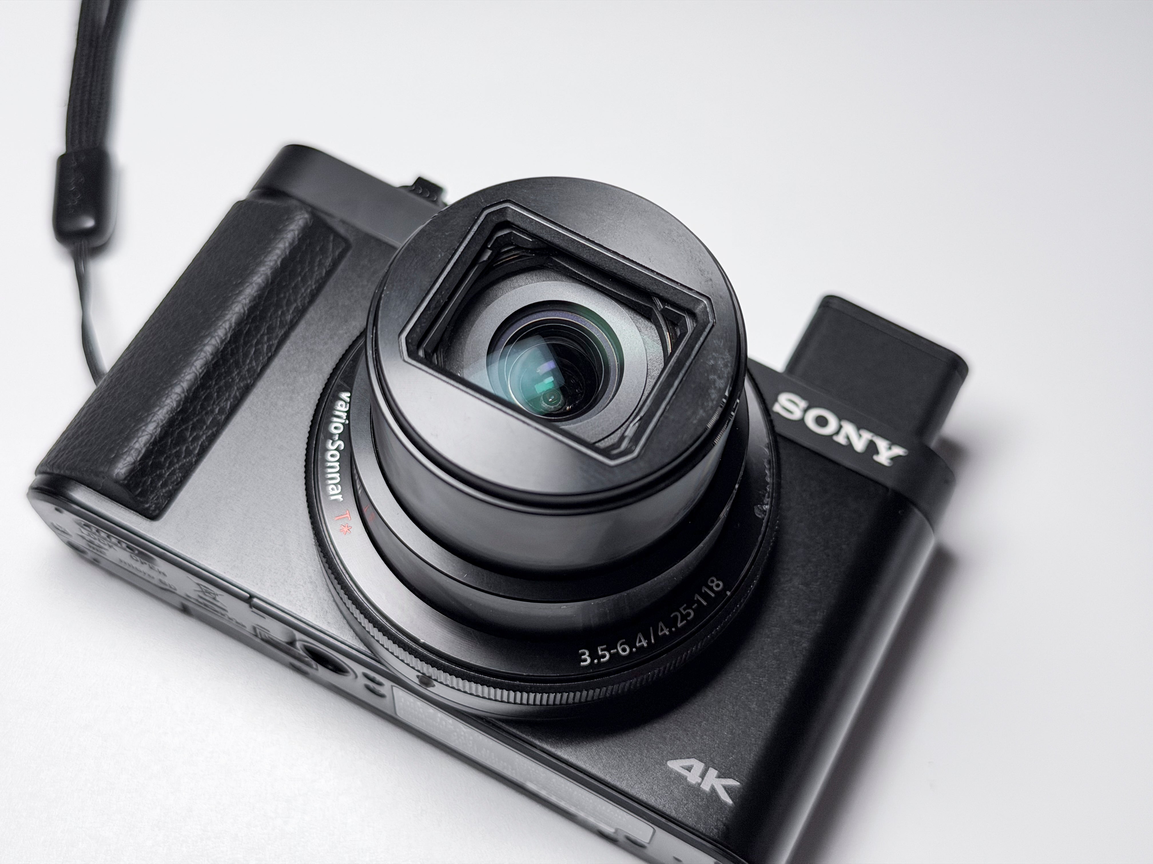 Sony HX99 Cyber-shot 18.2 Mpx 4K - 1 Year Warranty Excellent HX-99