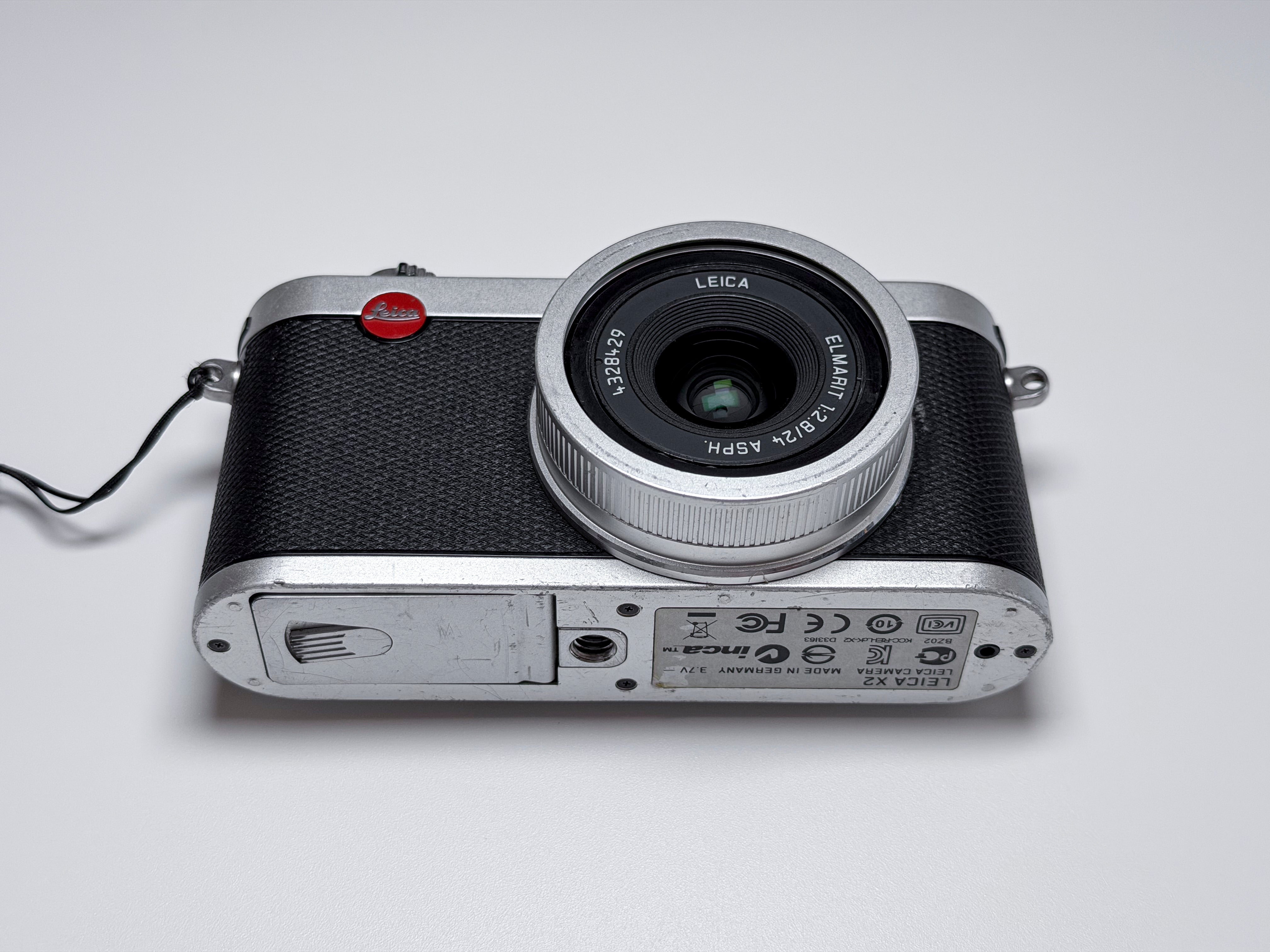 Leica X2 APS-C 16.2 Mpx Compact Camera - Read Description
