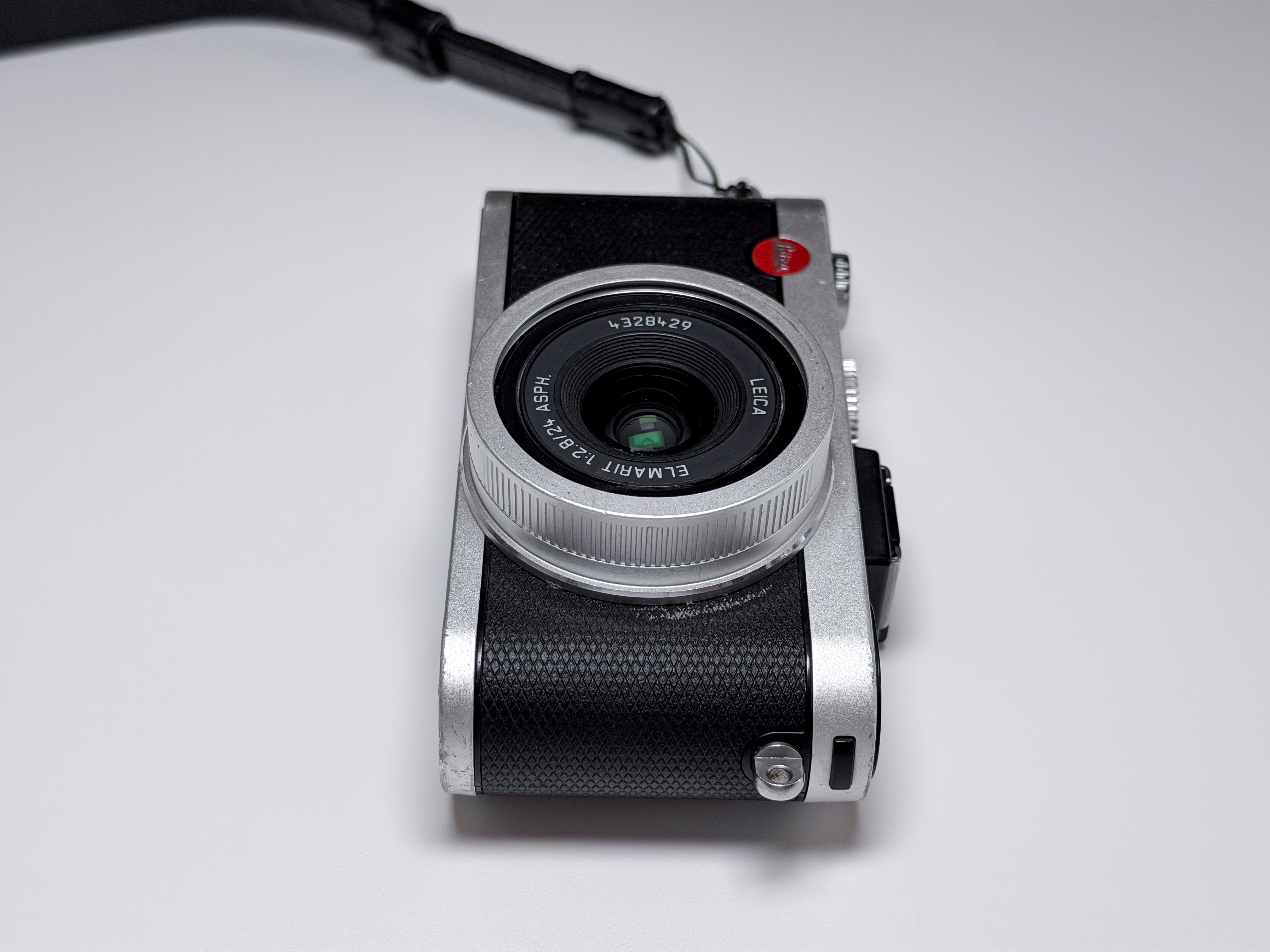 Leica X2 APS-C 16.2 Mpx Compact Camera - Read Description