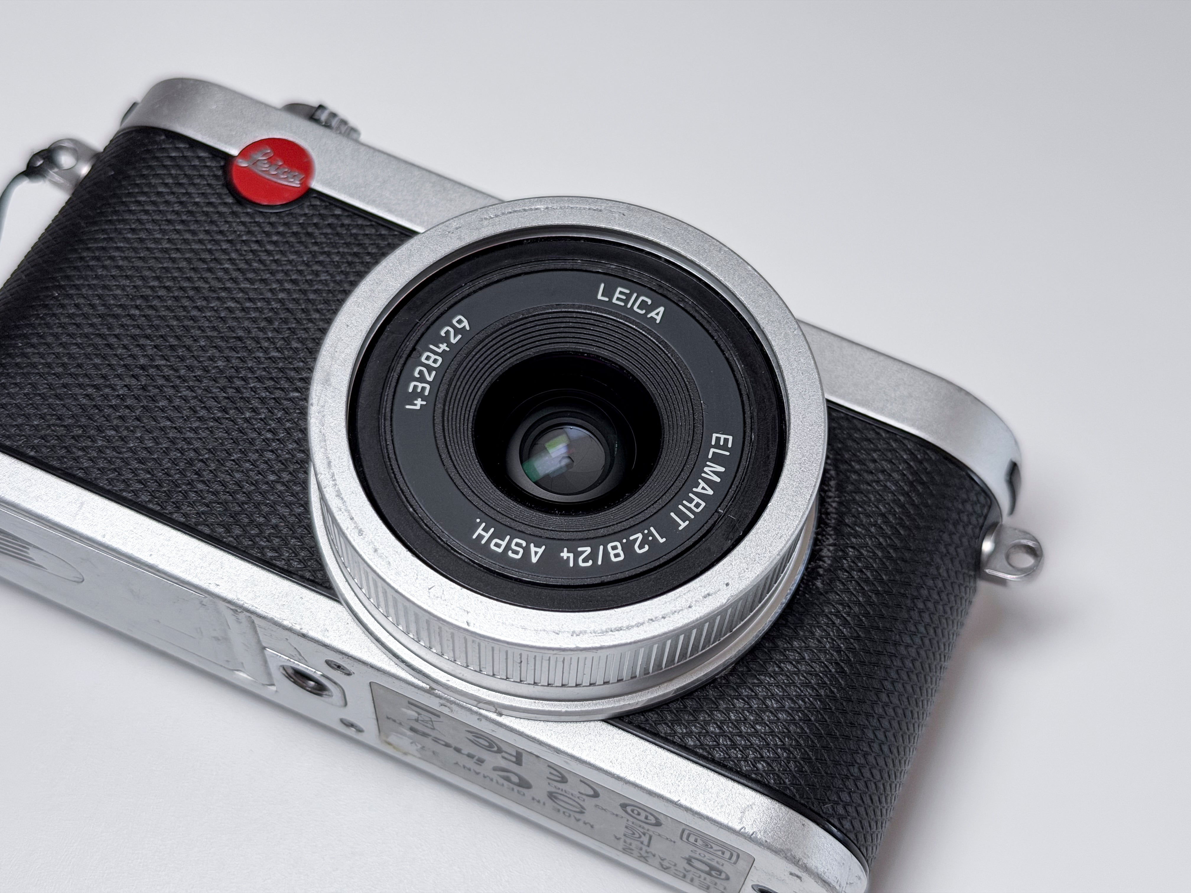 Leica X2 APS-C 16.2 Mpx Compact Camera - Read Description