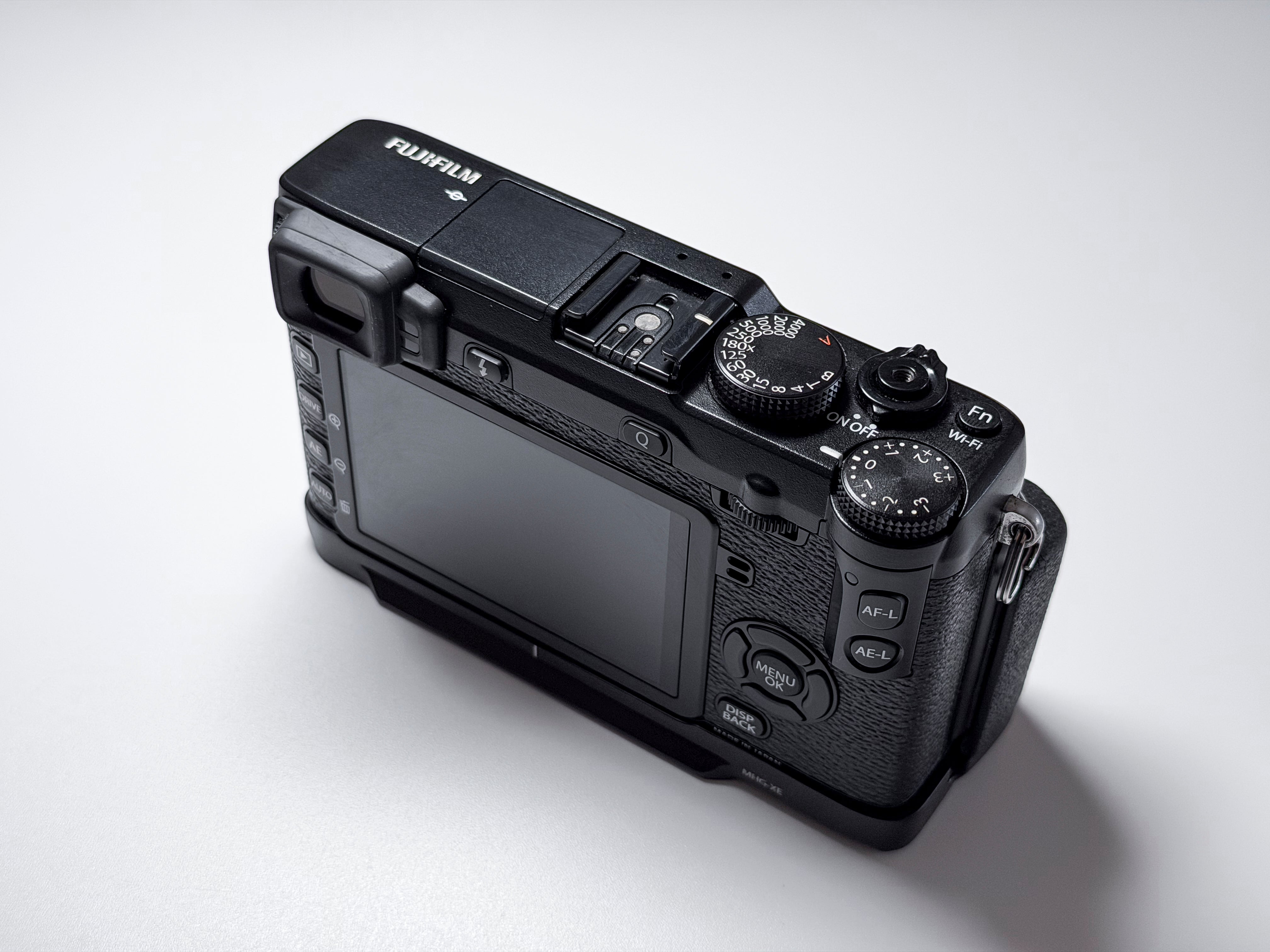 Fujifilm X-E2s X-E2 Mirrorless APS-C Camera - 1 Year Warranty Excellent Fuji XE2