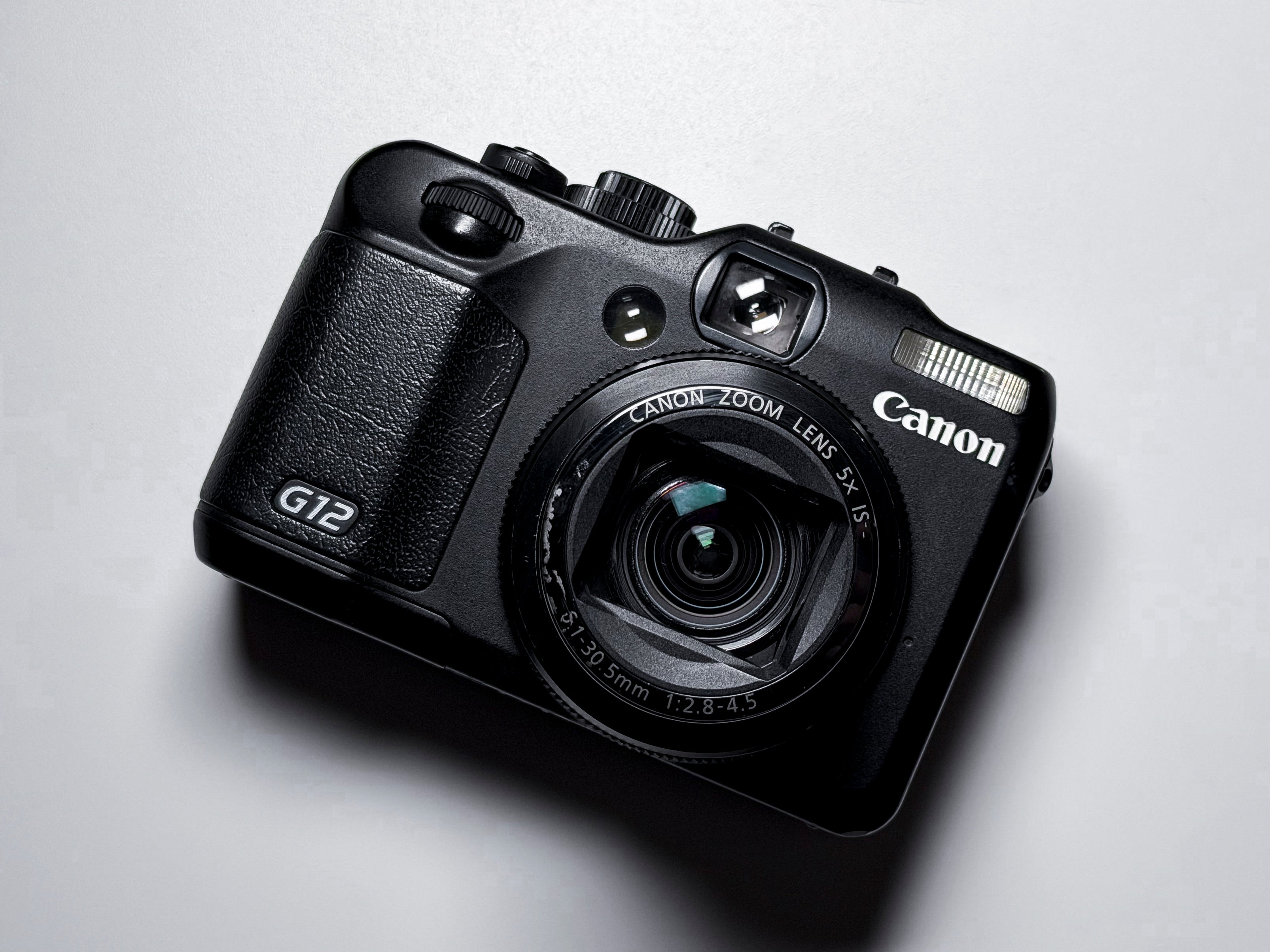 Canon G12 Powershot CCD + Waterproof Case - Excellent 1 Year Warranty