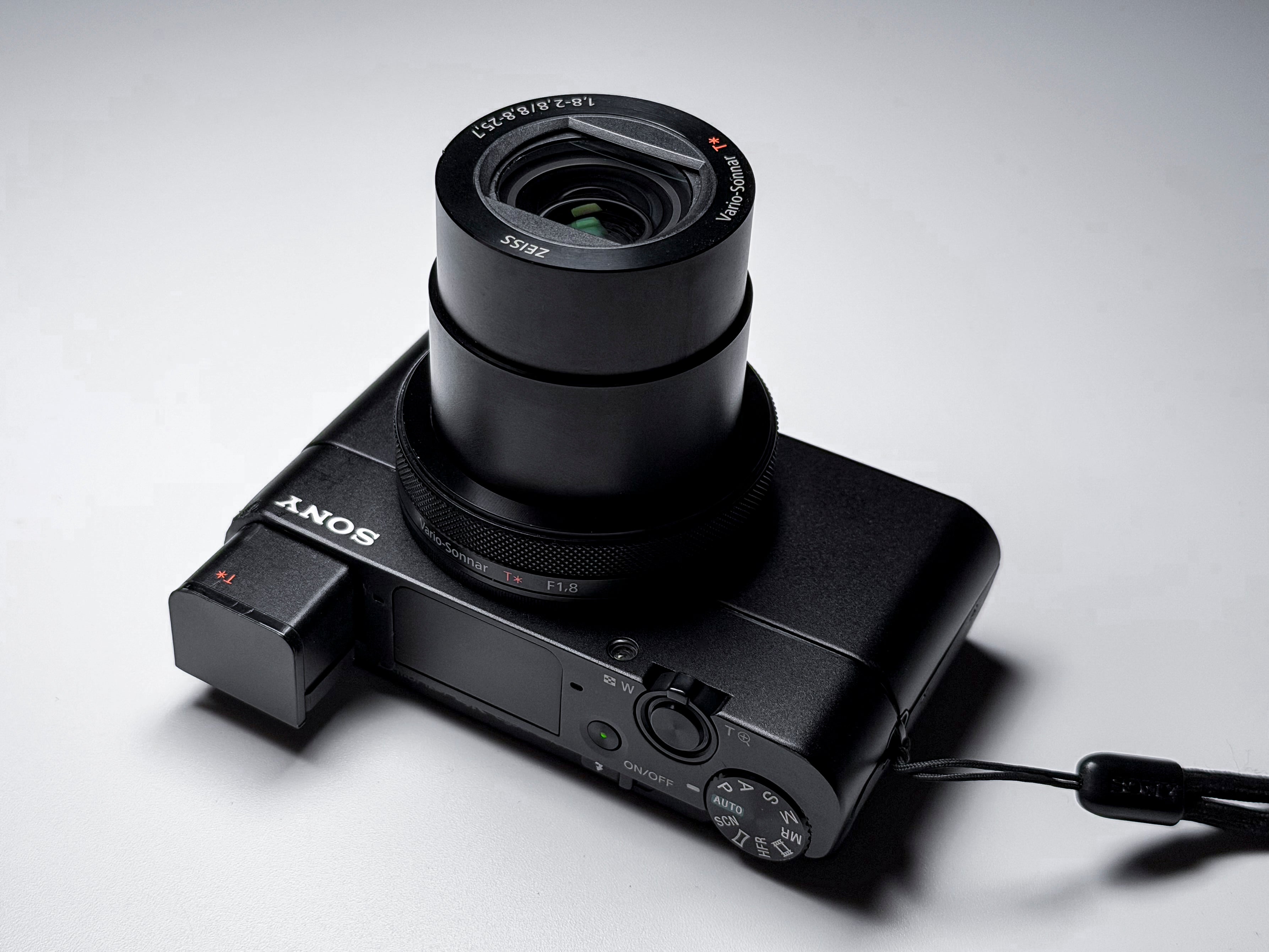 Sony RX100 V M5 Cyber-shot 20.1 Mp - 1 Year Warranty, Excellent RX 100M5