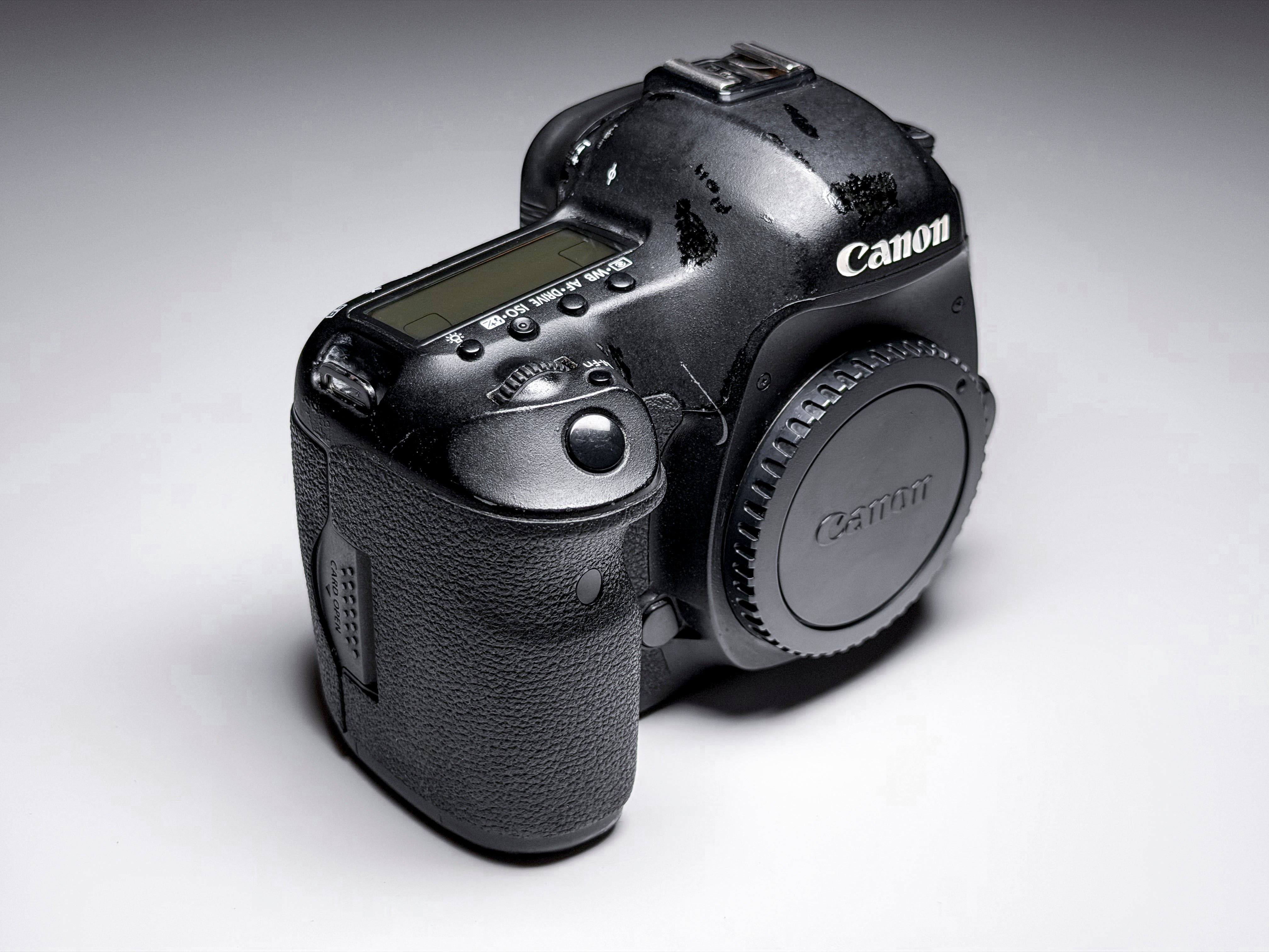 Canon 5D Mark III 3 EOS DSLR Full Frame - 29k Shutter, 1 Year Warranty