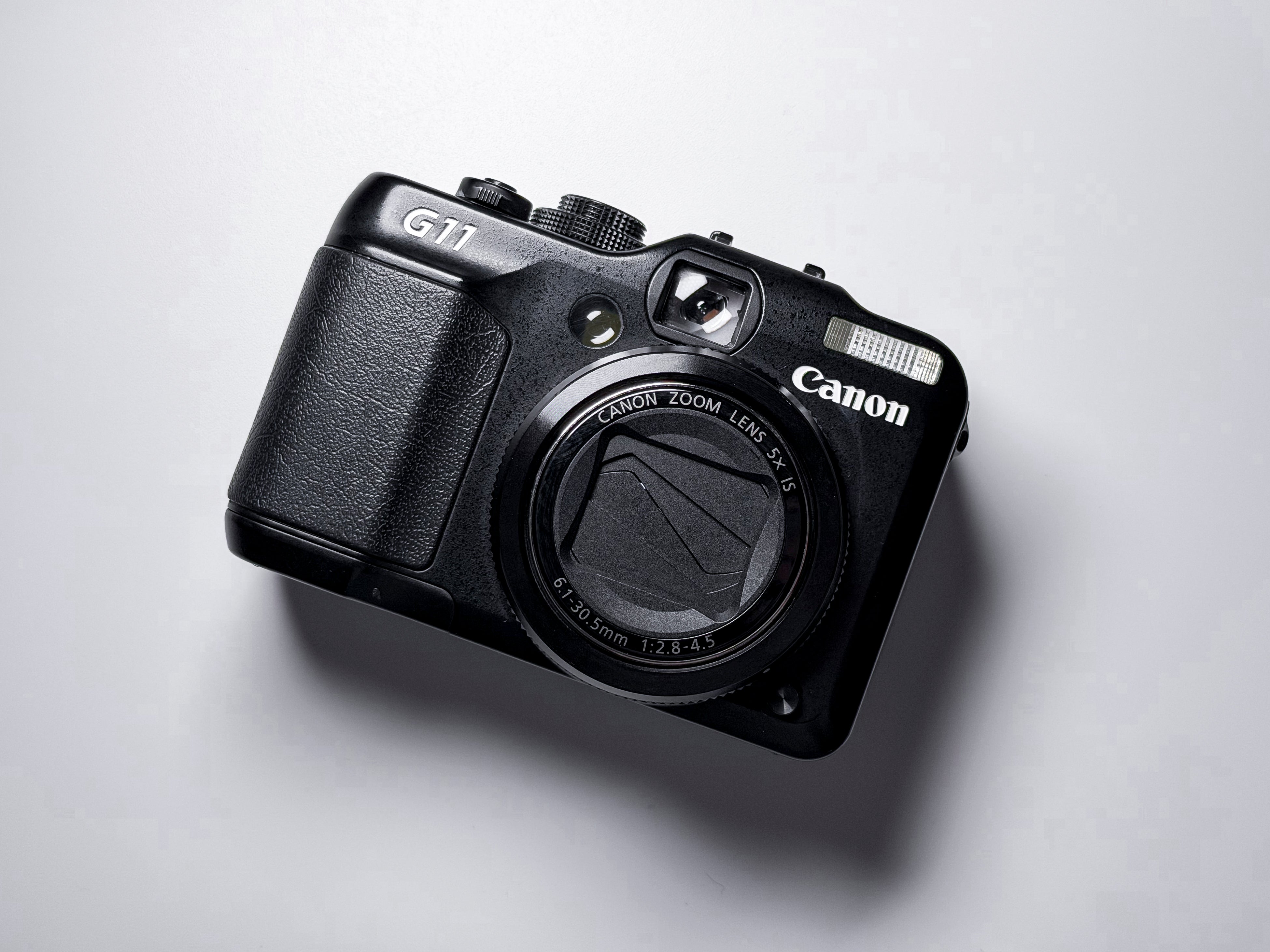 Canon G11 Powershot CCD Sensor 5x Zoom G 11 - 1 Year Warranty, Excellent