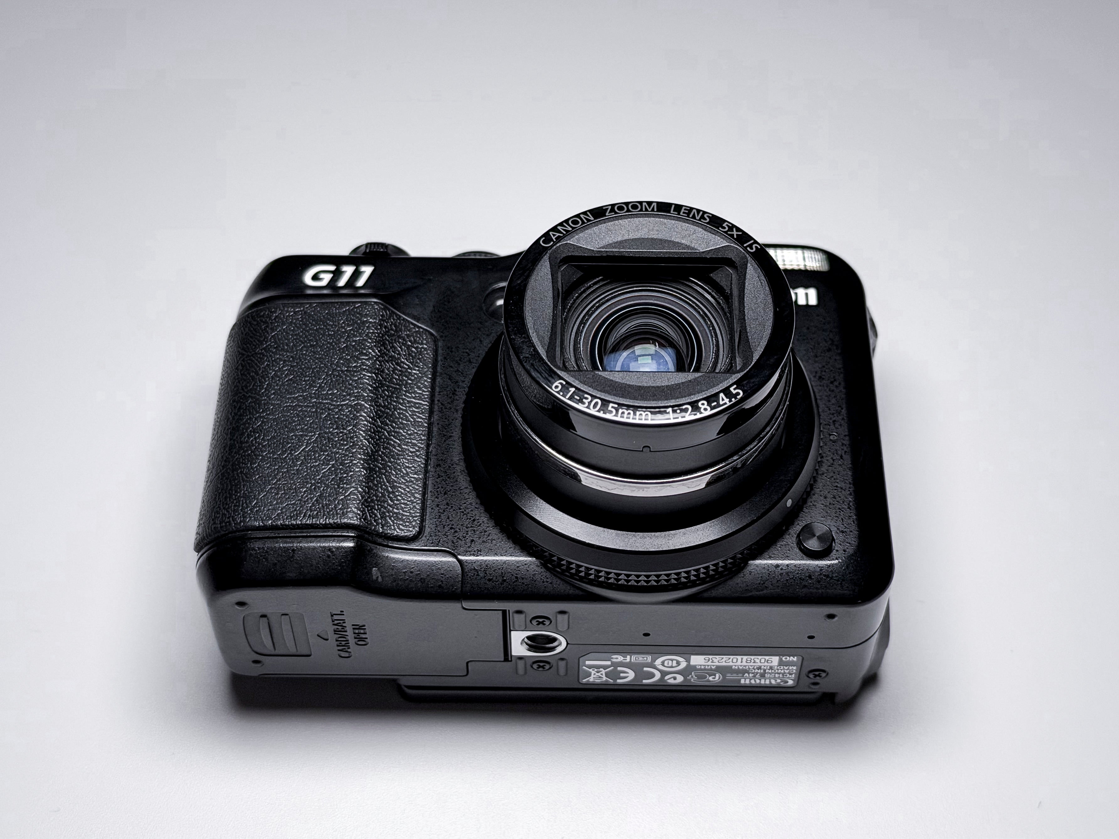 Canon G11 Powershot CCD Sensor 5x Zoom G 11 - 1 Year Warranty, Excellent