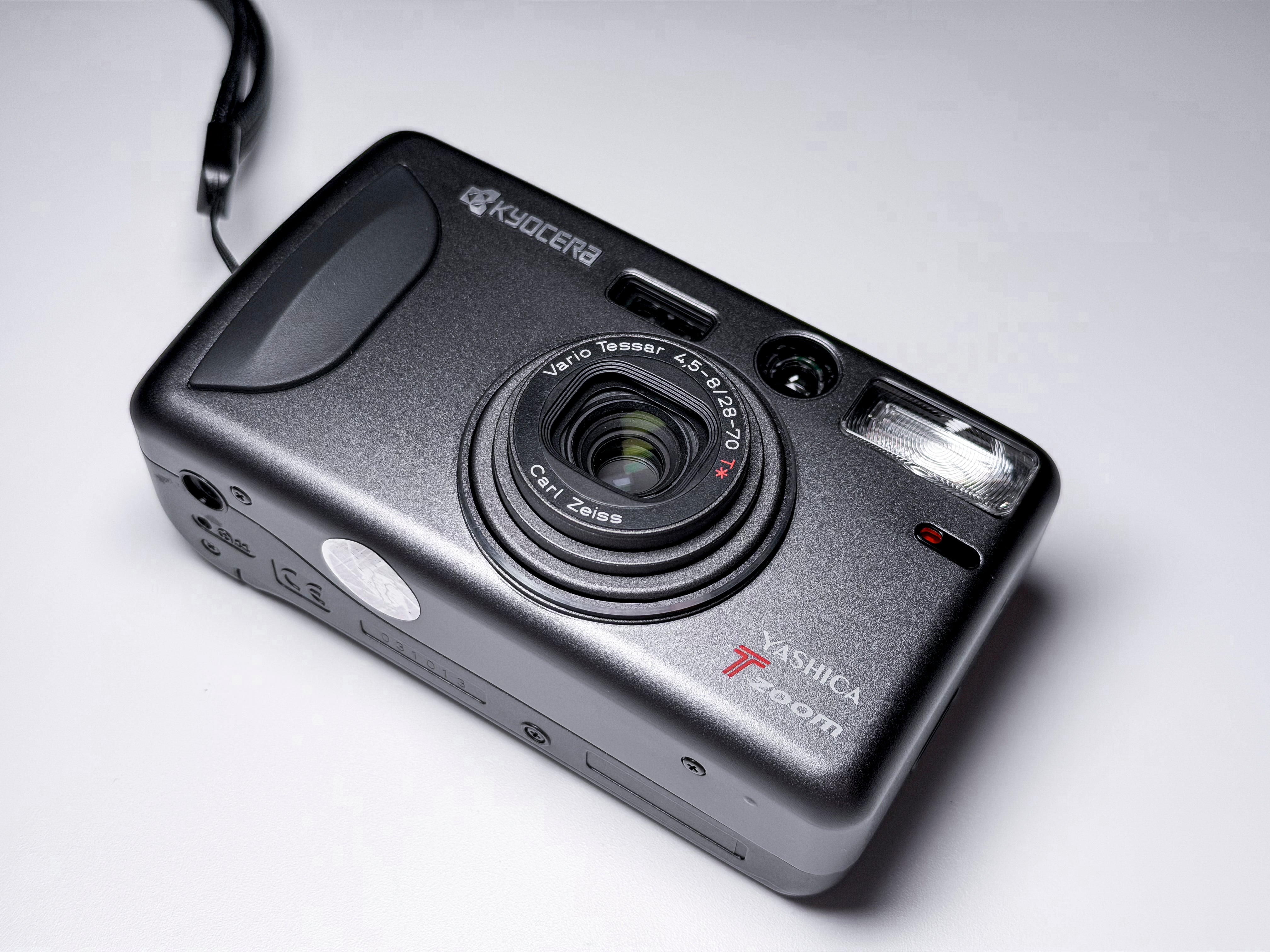 Yashica T T4 Zoom 35mm Film Point&Shoot - Near Mint, Film Tested