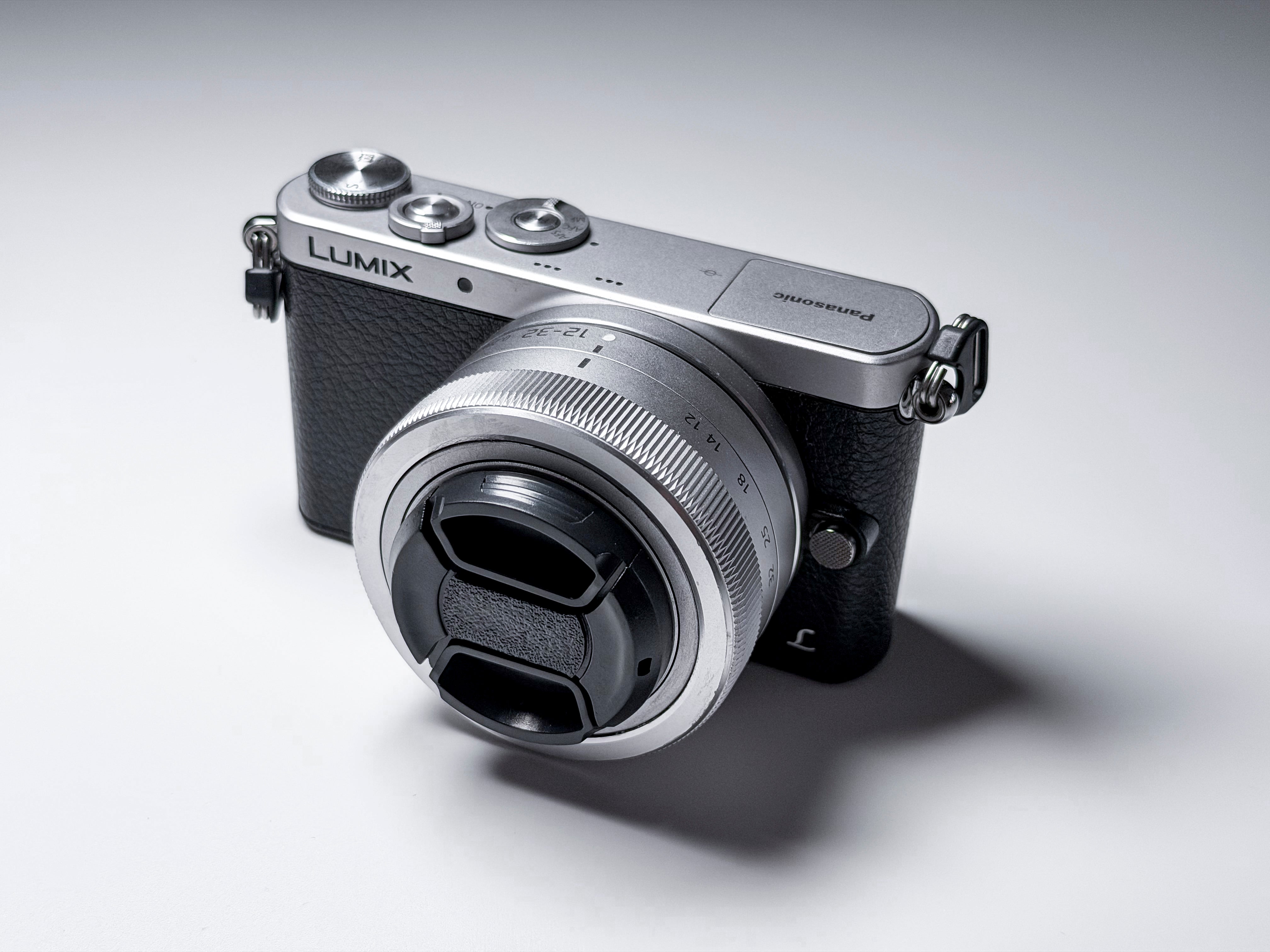 Panasonic Lumix GM1 + 12-32mm OIS Lens - 1 Year Warranty, Excellent GM-1