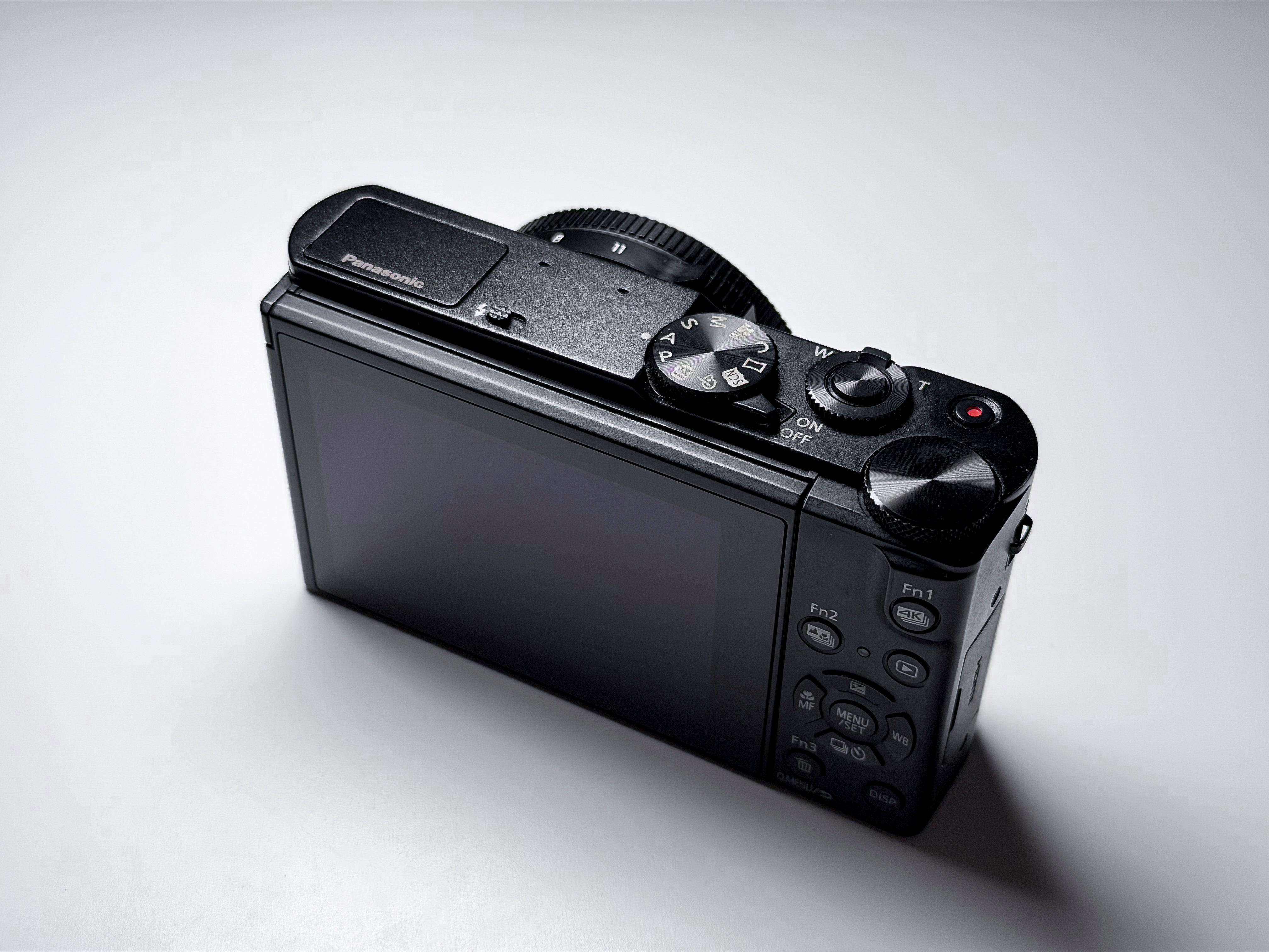 Panasonic Lumix LX15 LX10 with Leica Summilux 4K - Warranty, Excellent Condition