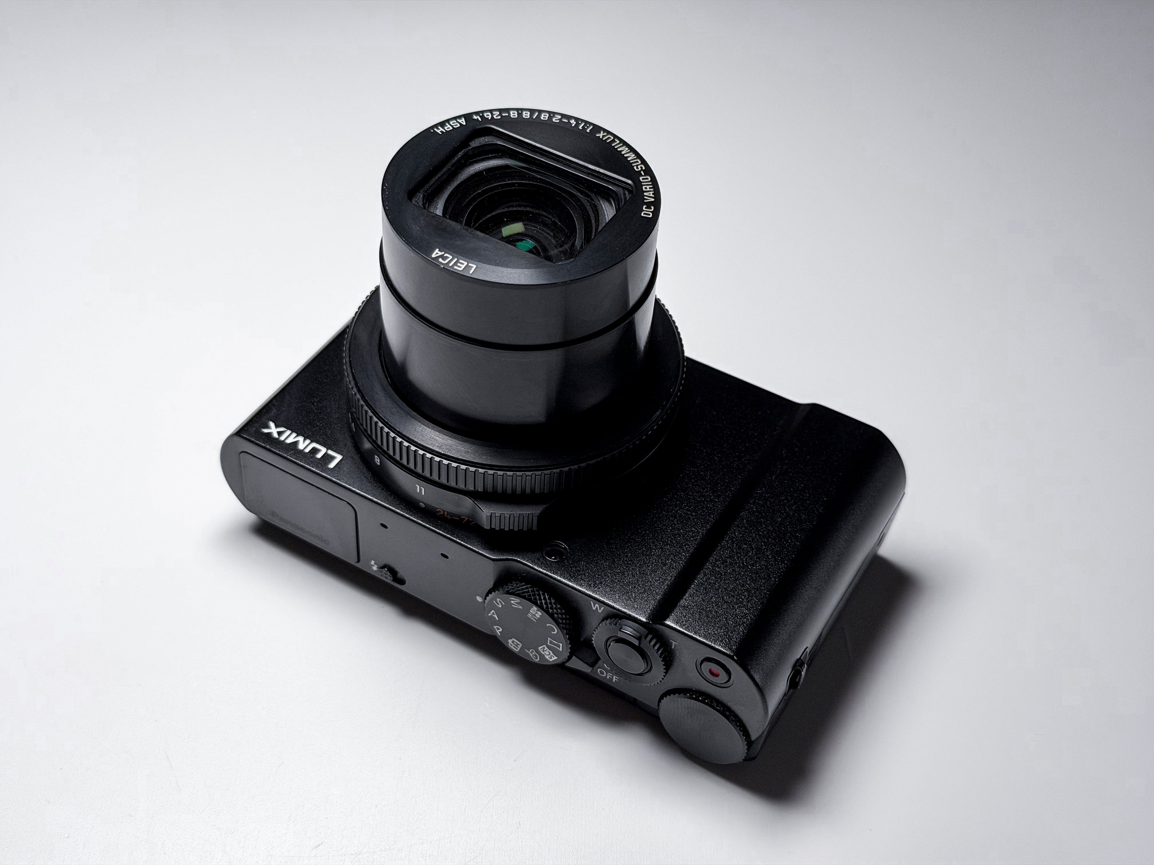 Panasonic Lumix LX15 LX10 with Leica Summilux 4K - Warranty, Excellent Condition