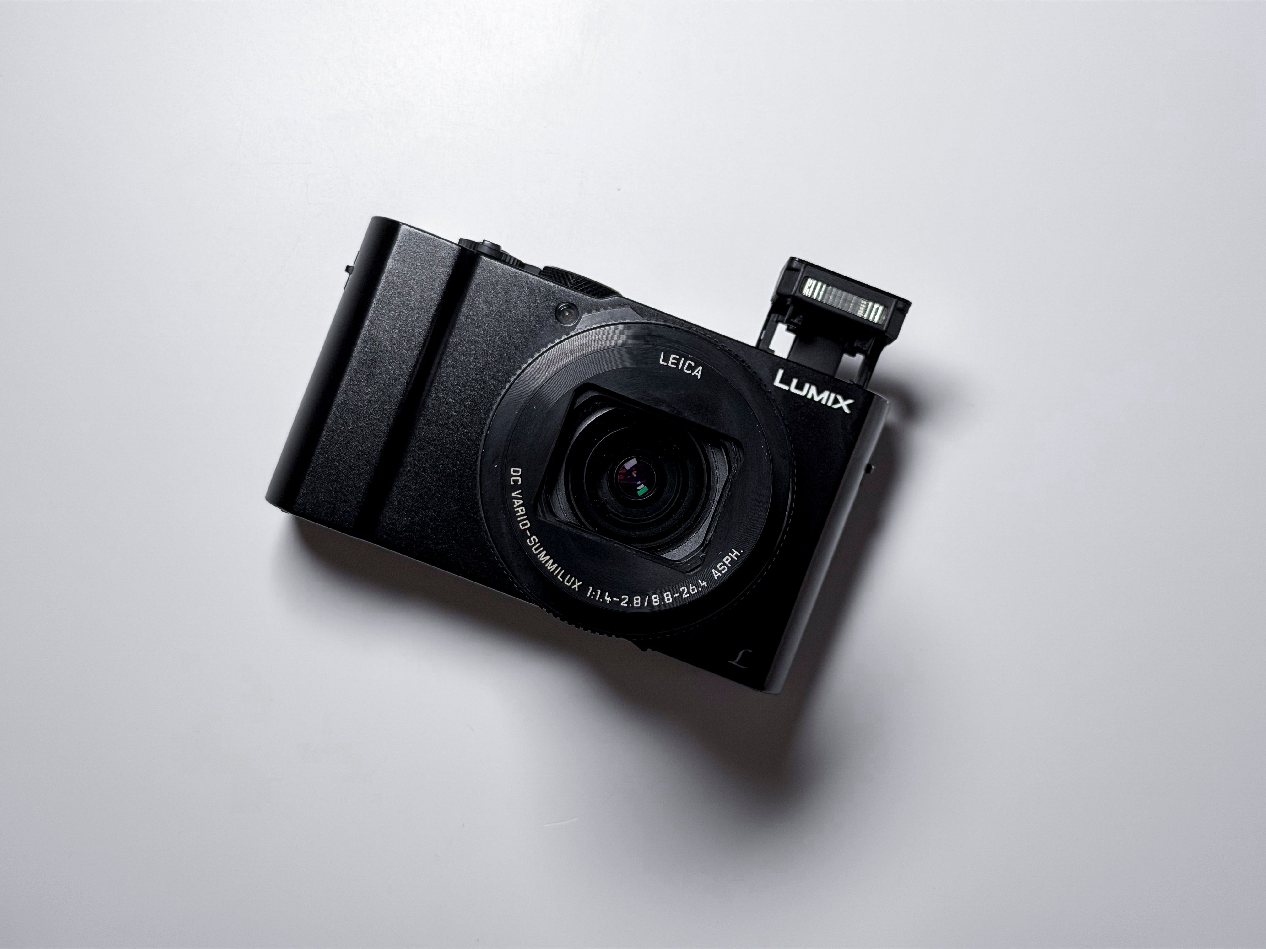 Panasonic Lumix LX15 LX10 with Leica Summilux 4K - Warranty, Excellent Condition