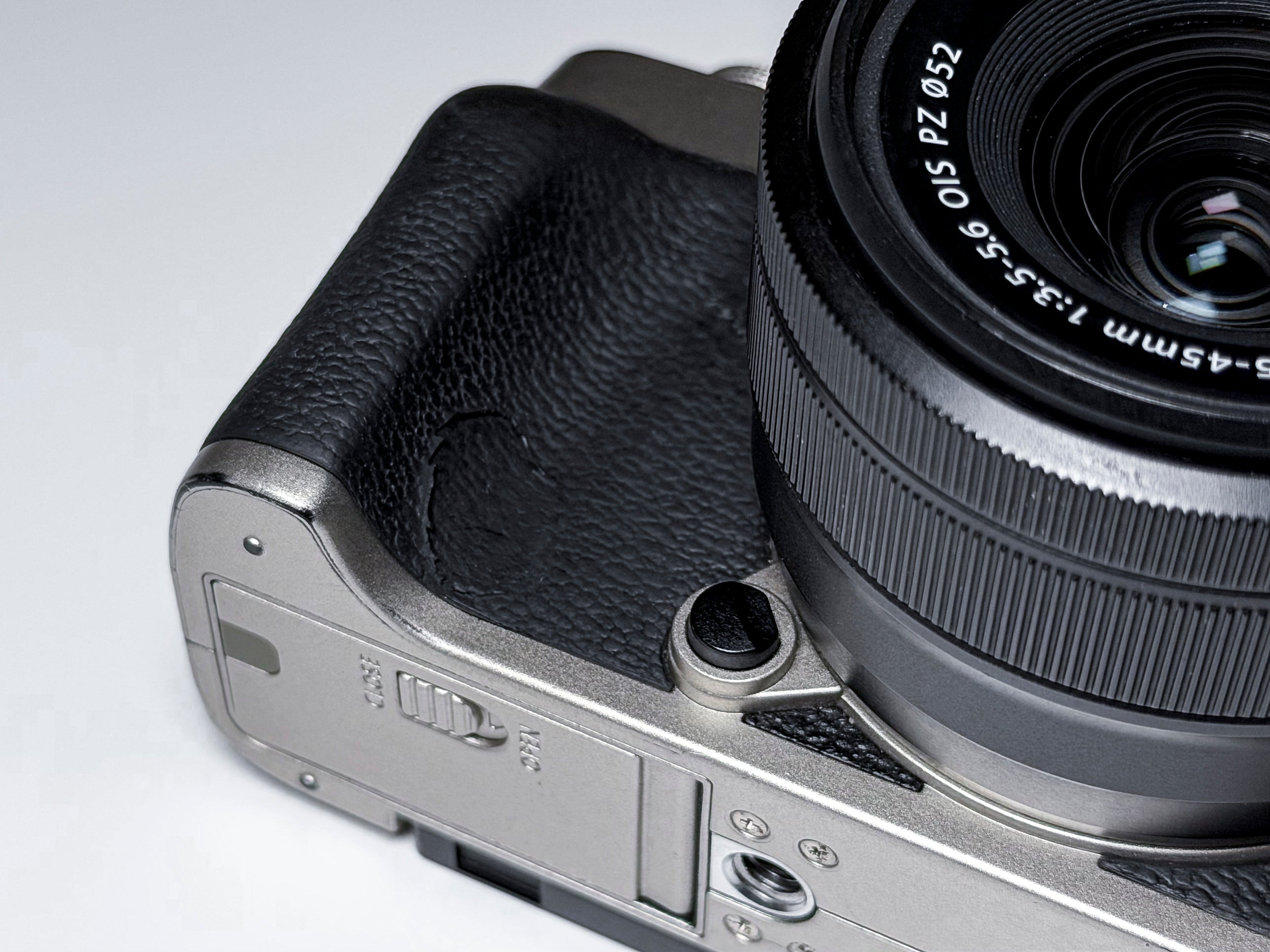 Fujifilm X-T200 + 15-45mm Kit Lens Mirrorless 4K - 1 Year Warranty, Excellent