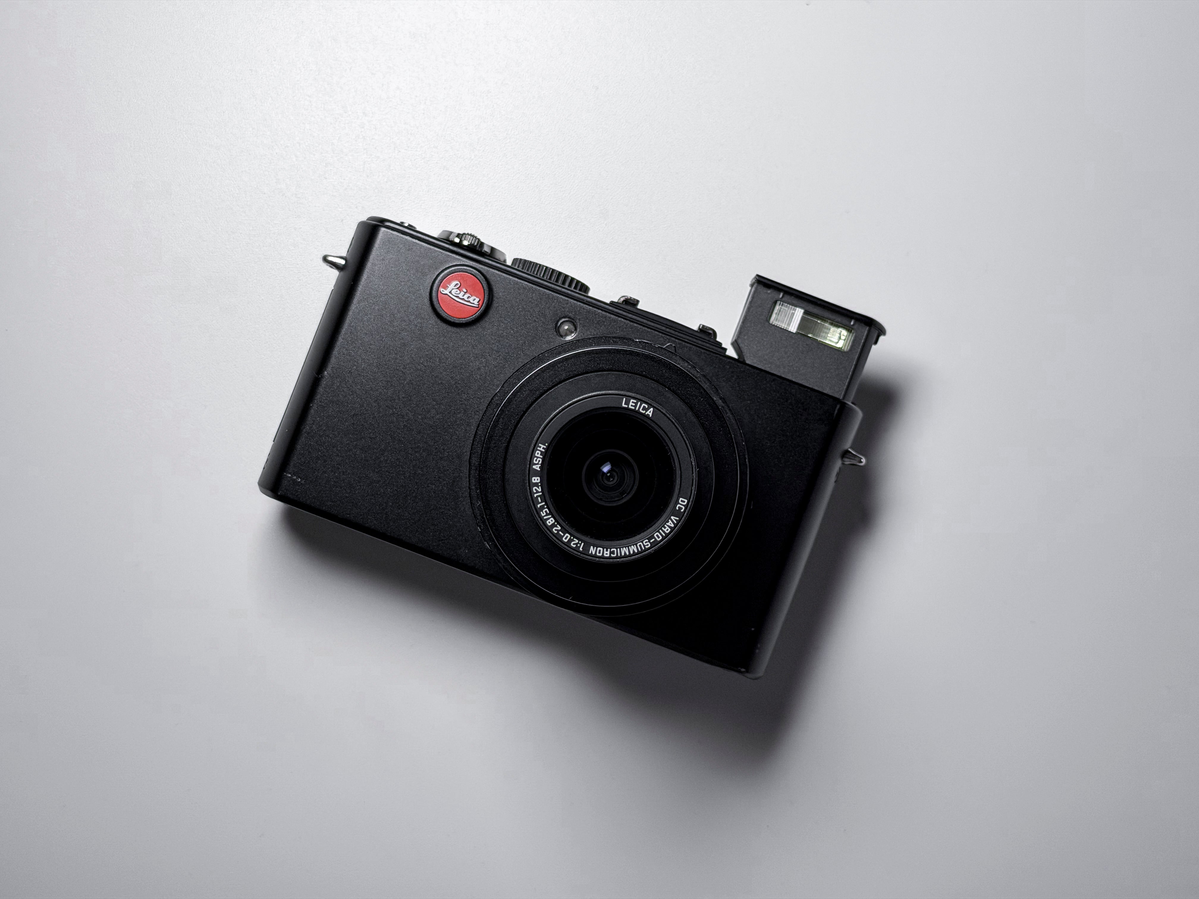 Leica D-Lux 4 + Leather Case CCD Sensor Compact Camera  - 1 Year Warranty Dlux 4
