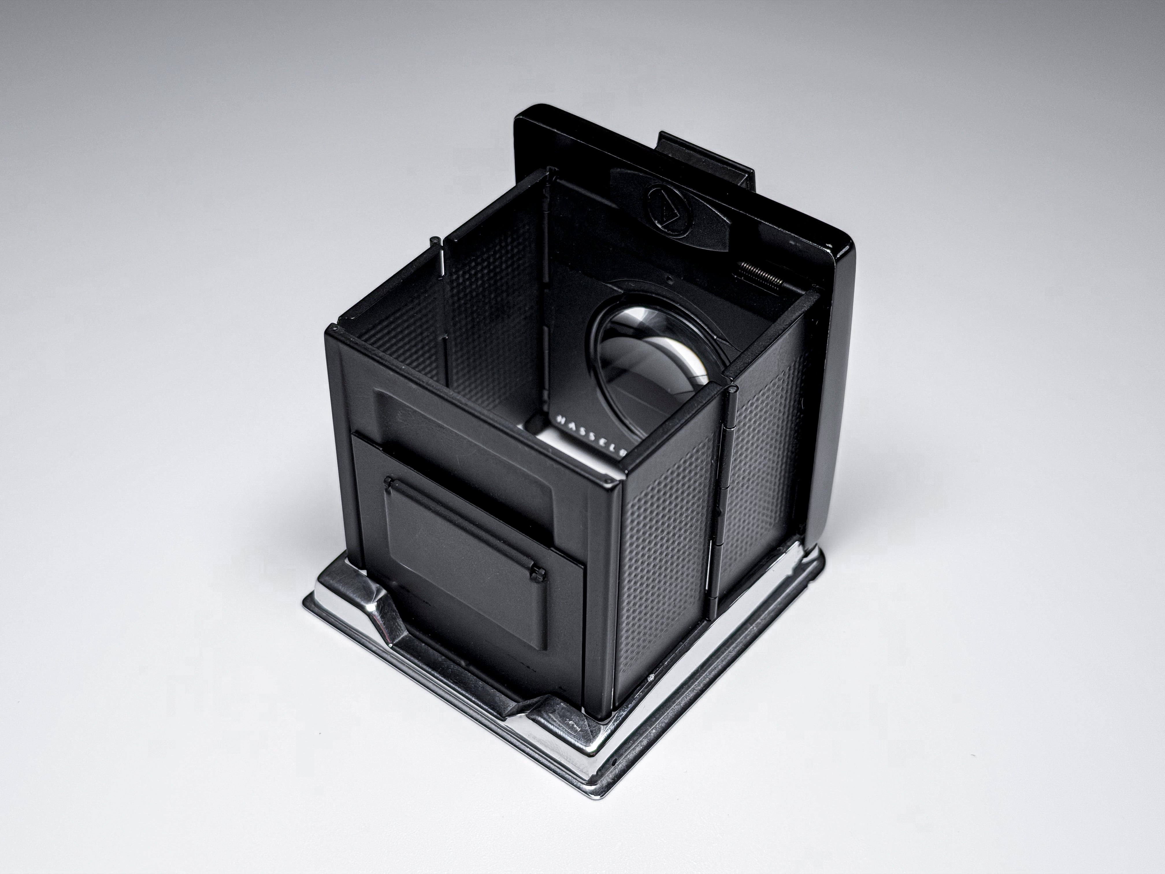 Hasselblad Waist Level Viewfinder Folding Hood Late Model Mint for 500 C/M Exc.