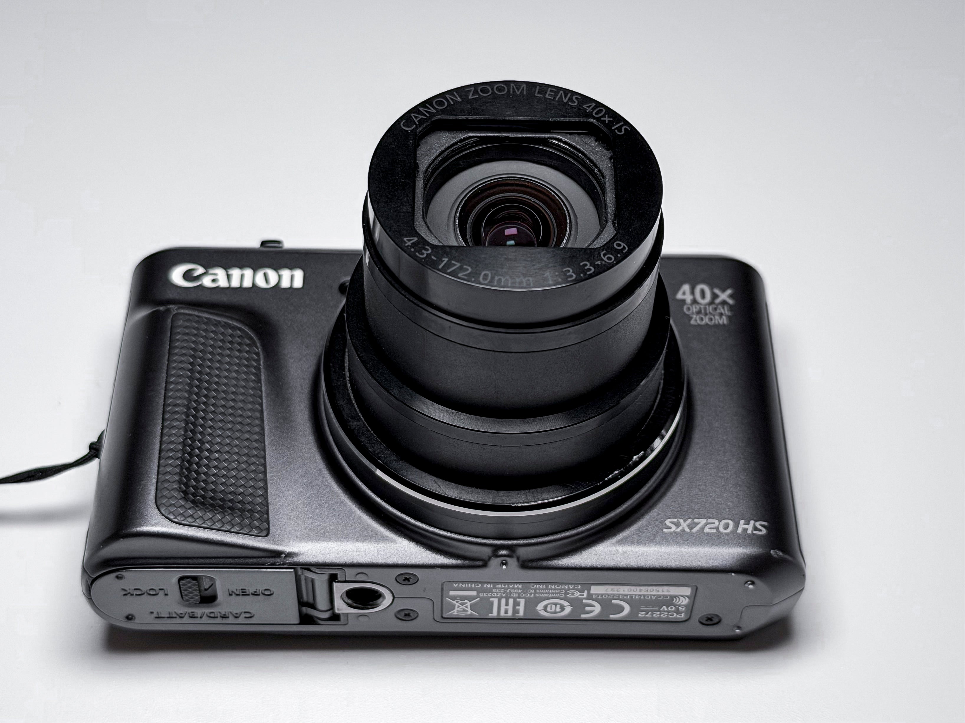Canon Powershot SX720 HS 40x Zoom - 1 Year Warranty, Excellent