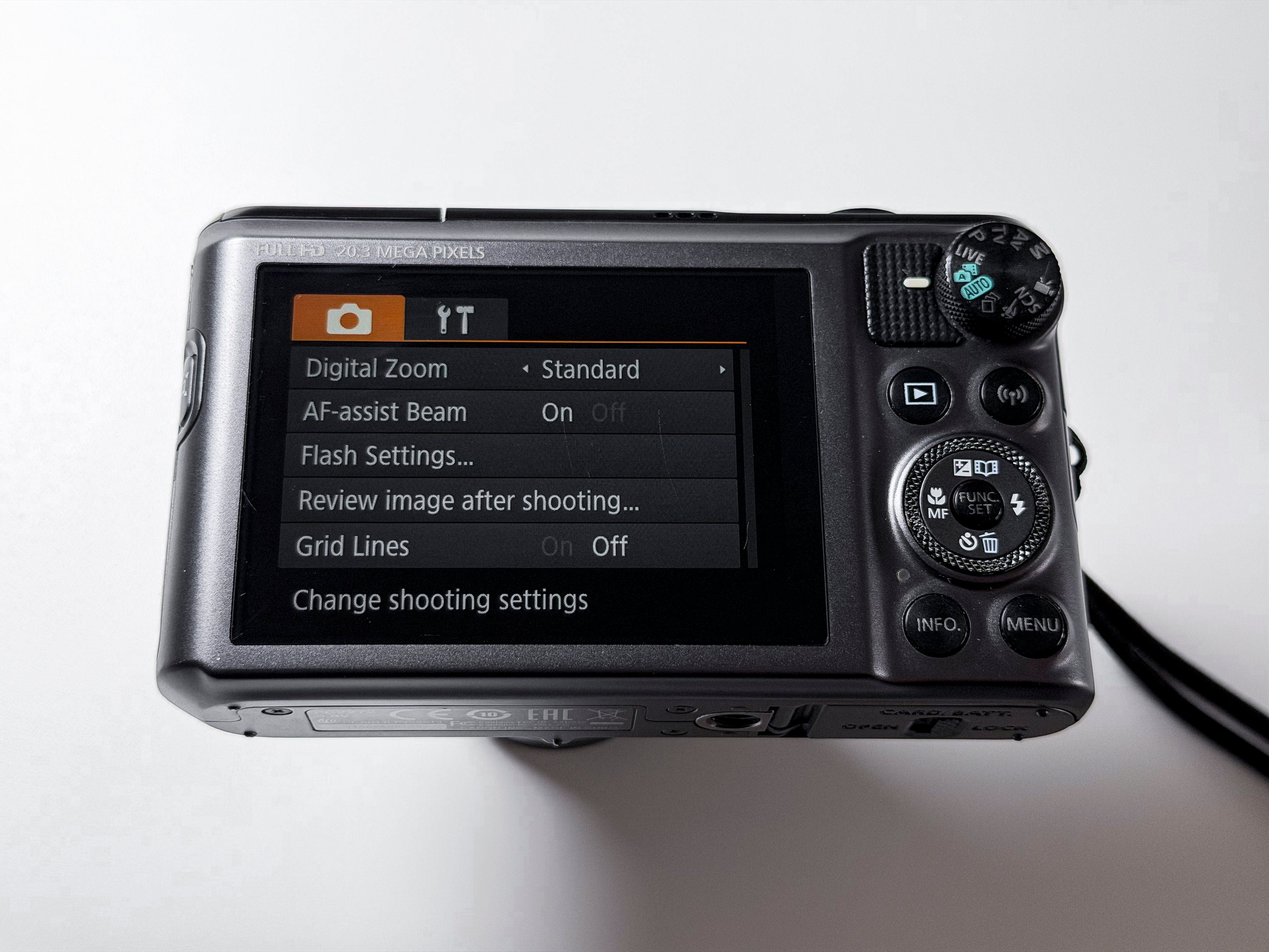 Canon Powershot SX720 HS 40x Zoom - 1 Year Warranty, Excellent