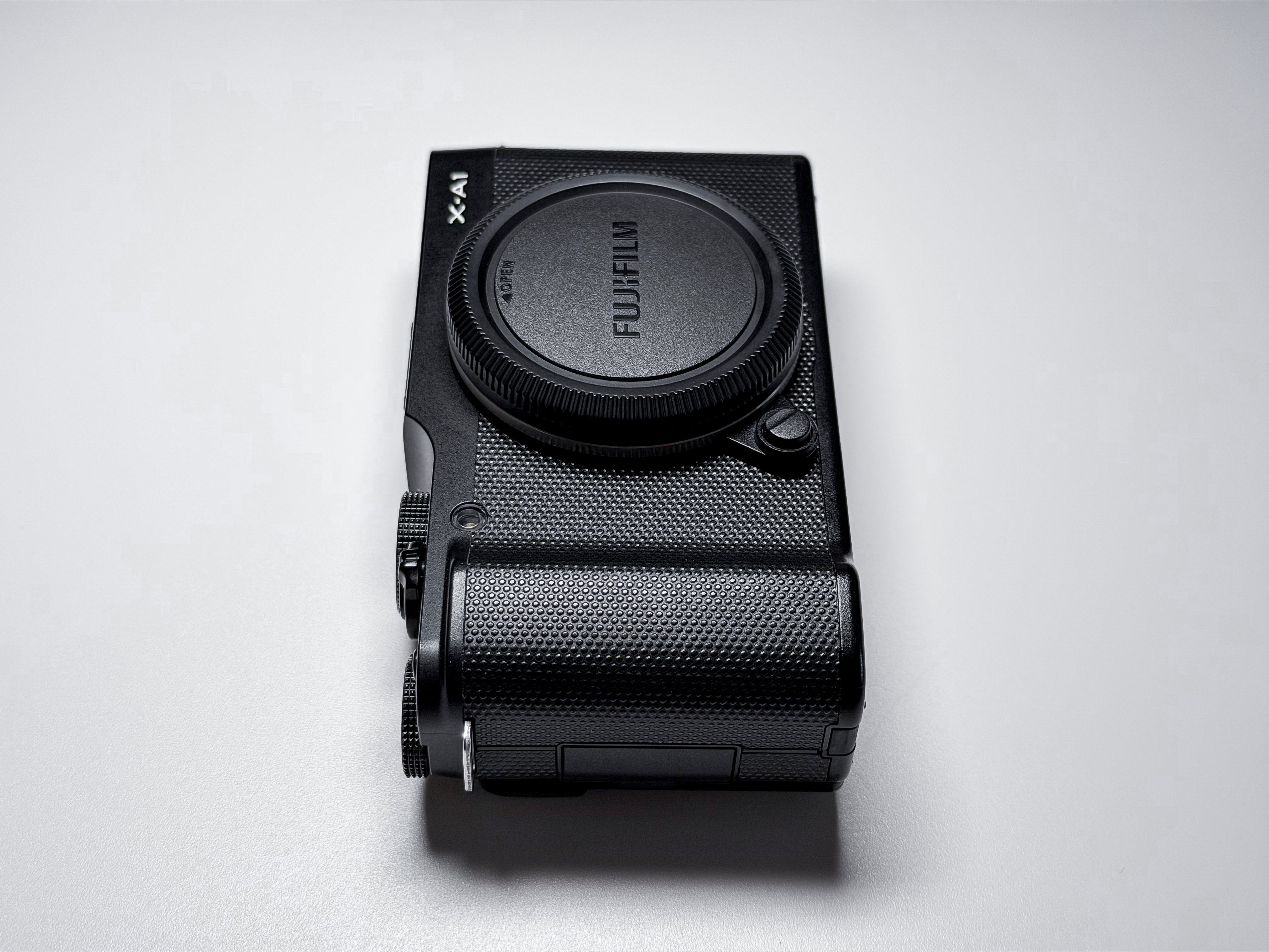 Fujifilm X-A1 + 16-50mm OIS Mirrorless APS-C Fuji - 1 Year Warranty, Excellent