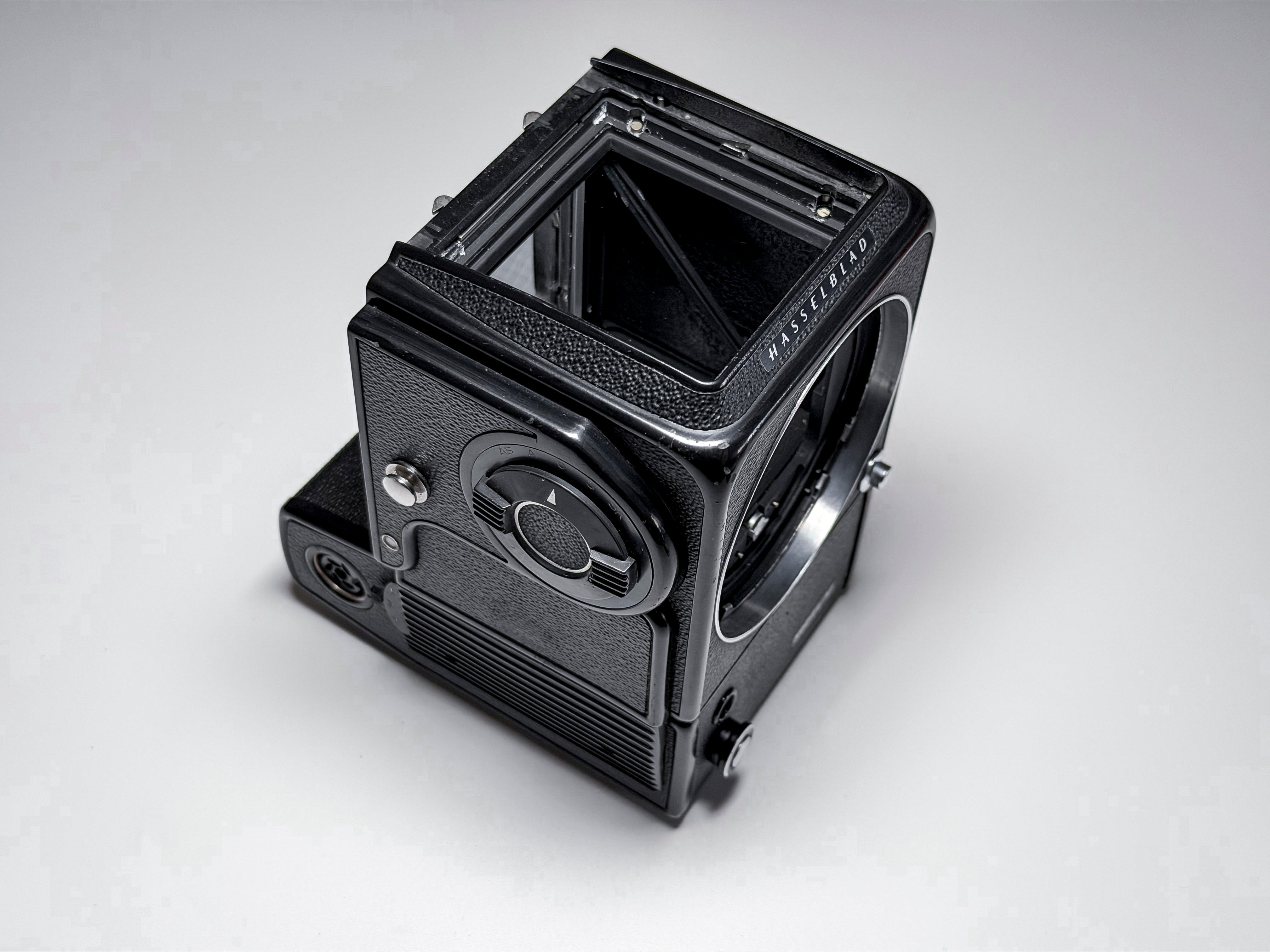 Hasselblad 500 EL/M ELM Body Only 6x6 Medium Format Camera - Tested