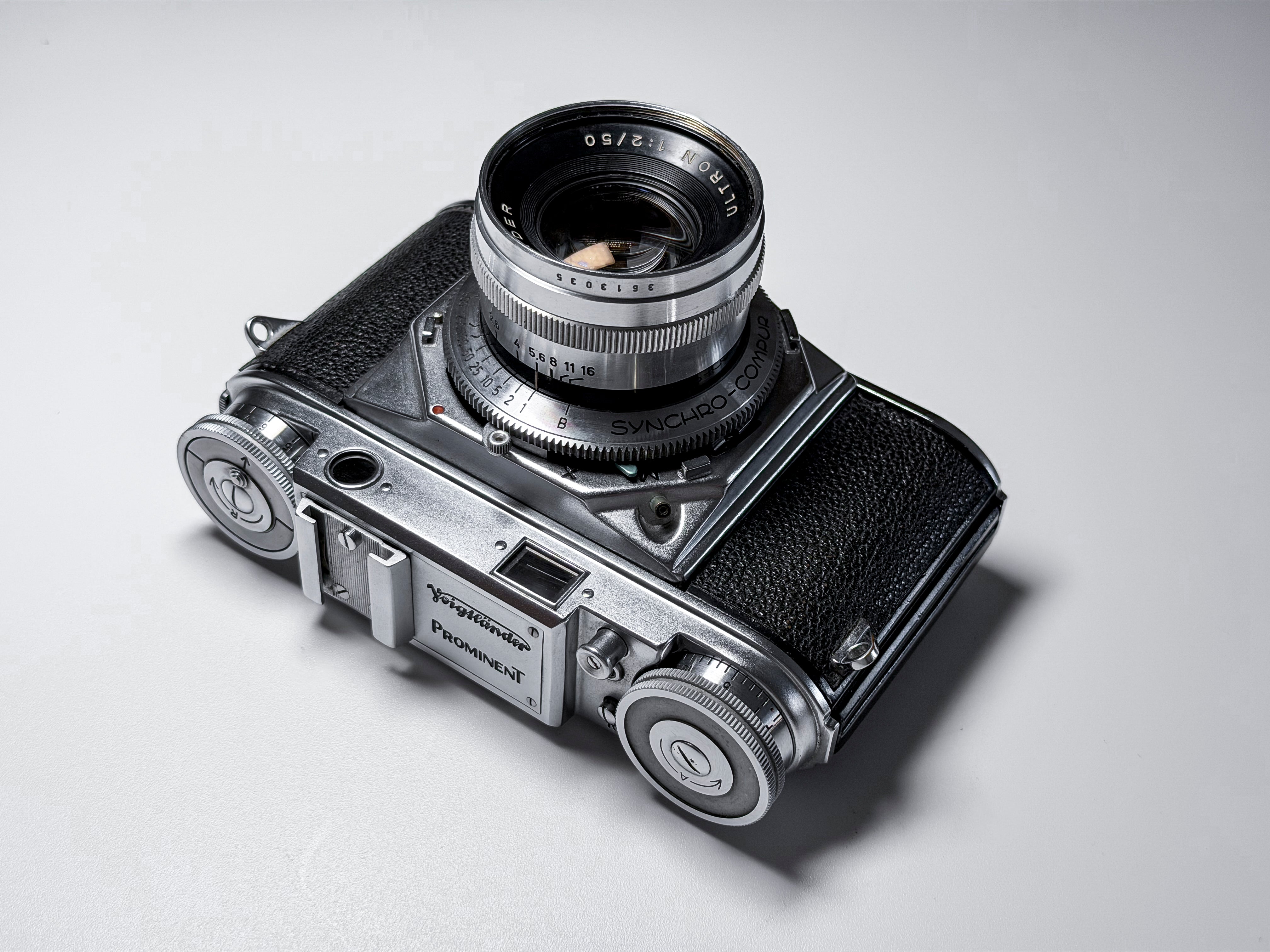 Voigtlander Prominent + 50mm f/2.0 Ultron 35mm Rangefinder - Tested, Excellent