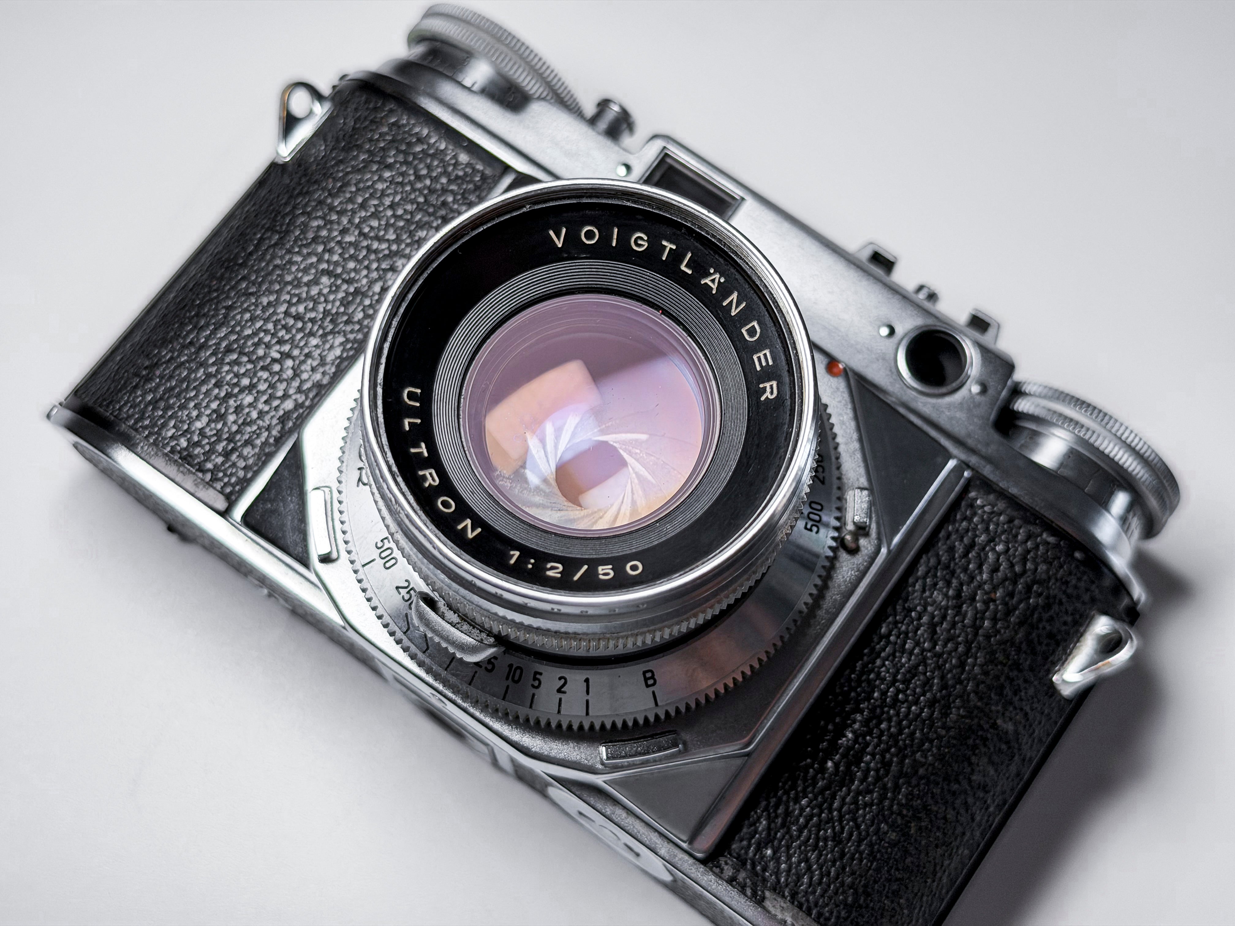 Voigtlander Prominent + 50mm f/2.0 Ultron 35mm Rangefinder - Tested, Excellent