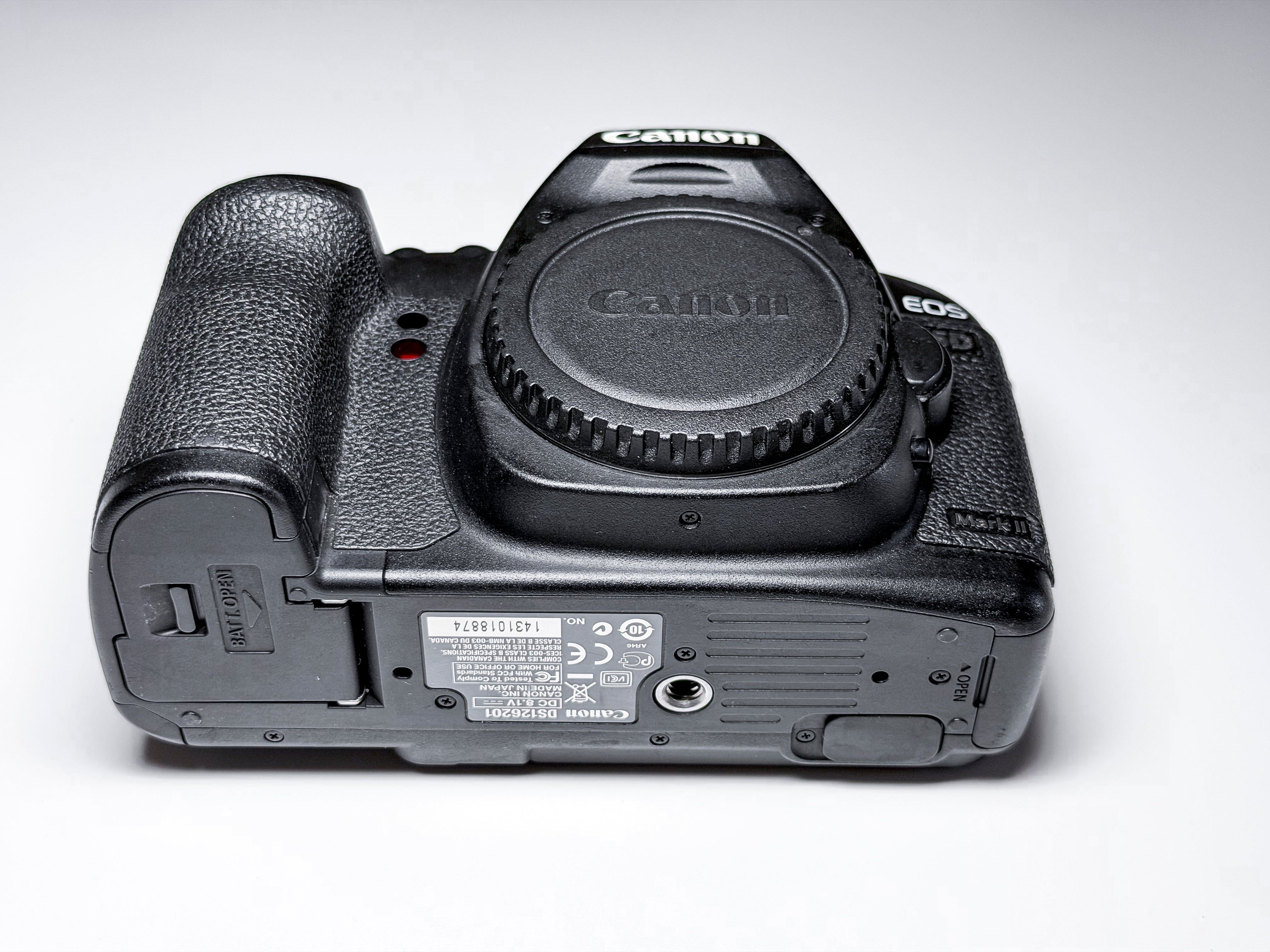 Canon EOS 5D Mark II DSLR 21,1 Mpx - Excellent, 1 Year Warranty