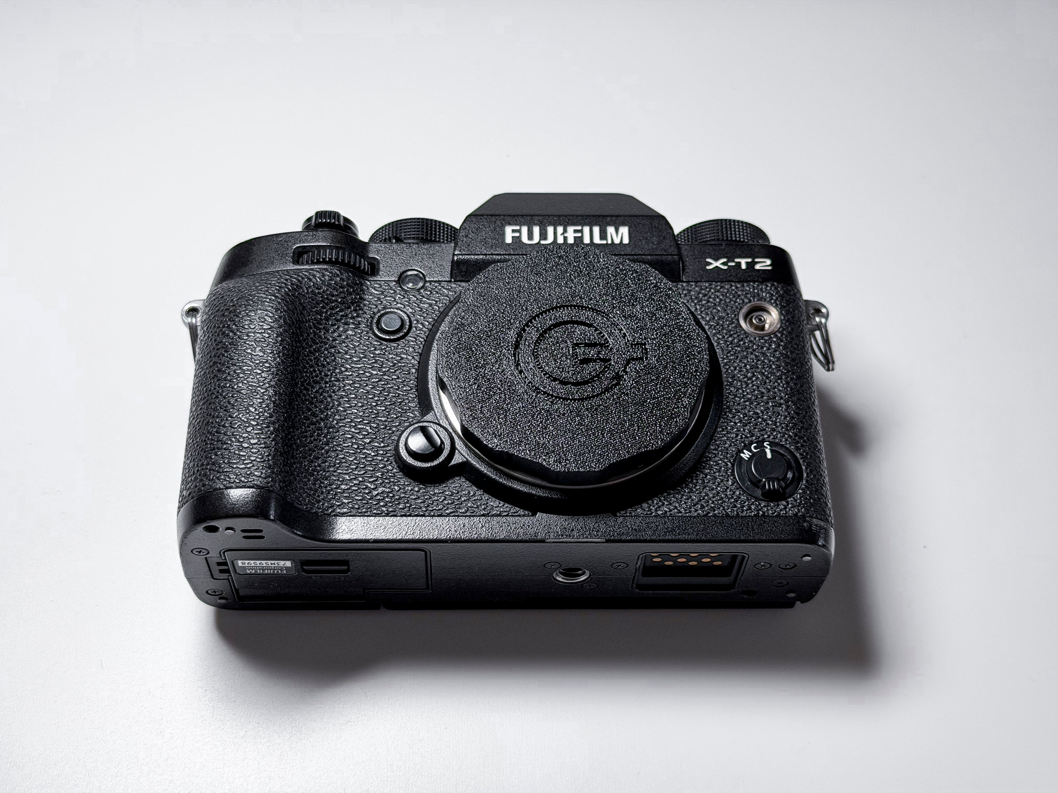 Fujifilm X-T2 Mirrorless Body 4K Fuji XT2 - 1 Year Warranty, Excellent