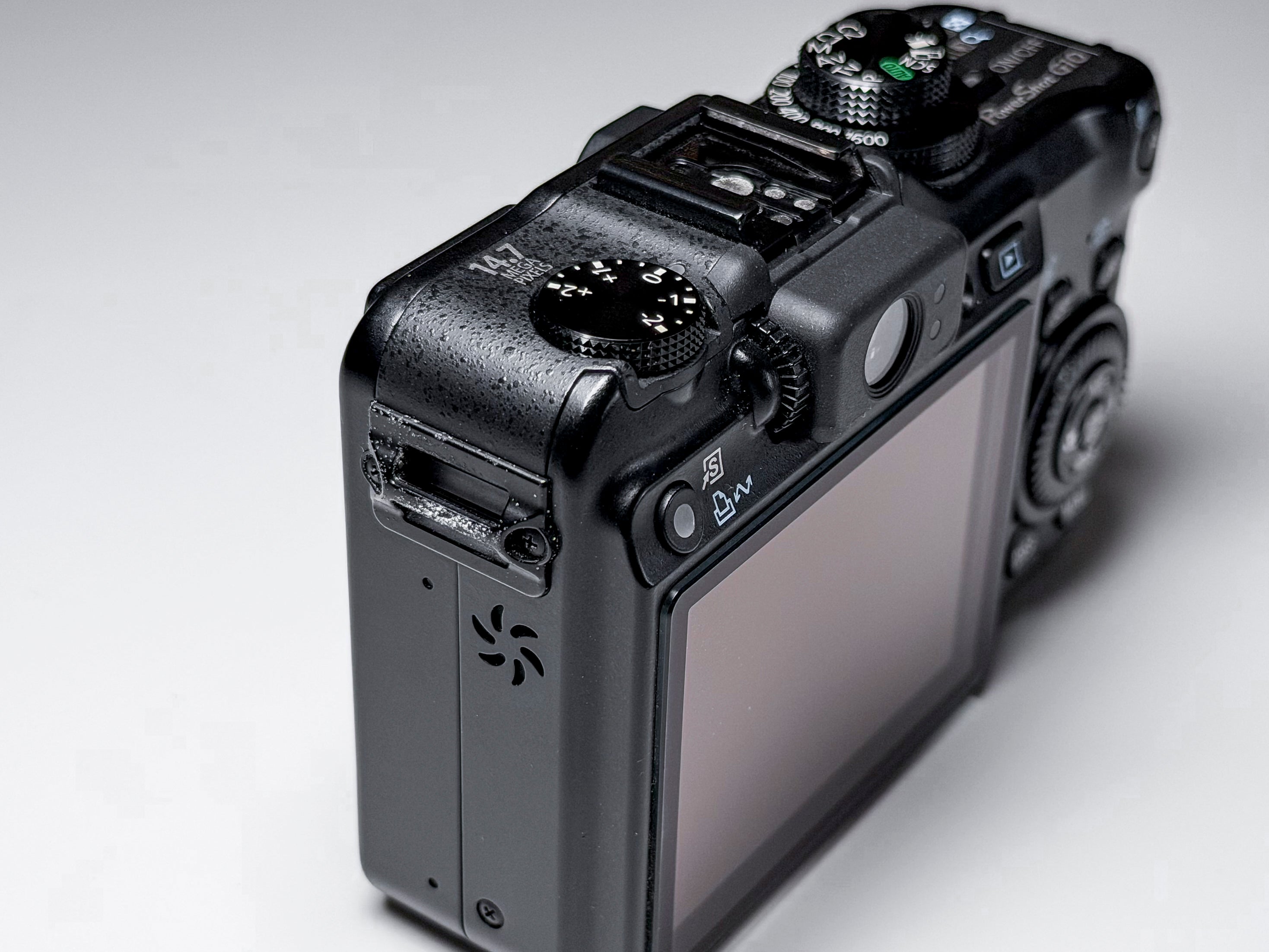Canon Powershot G10 CCD Sensor Compact Camera - 1 Year Warranty, Excellent