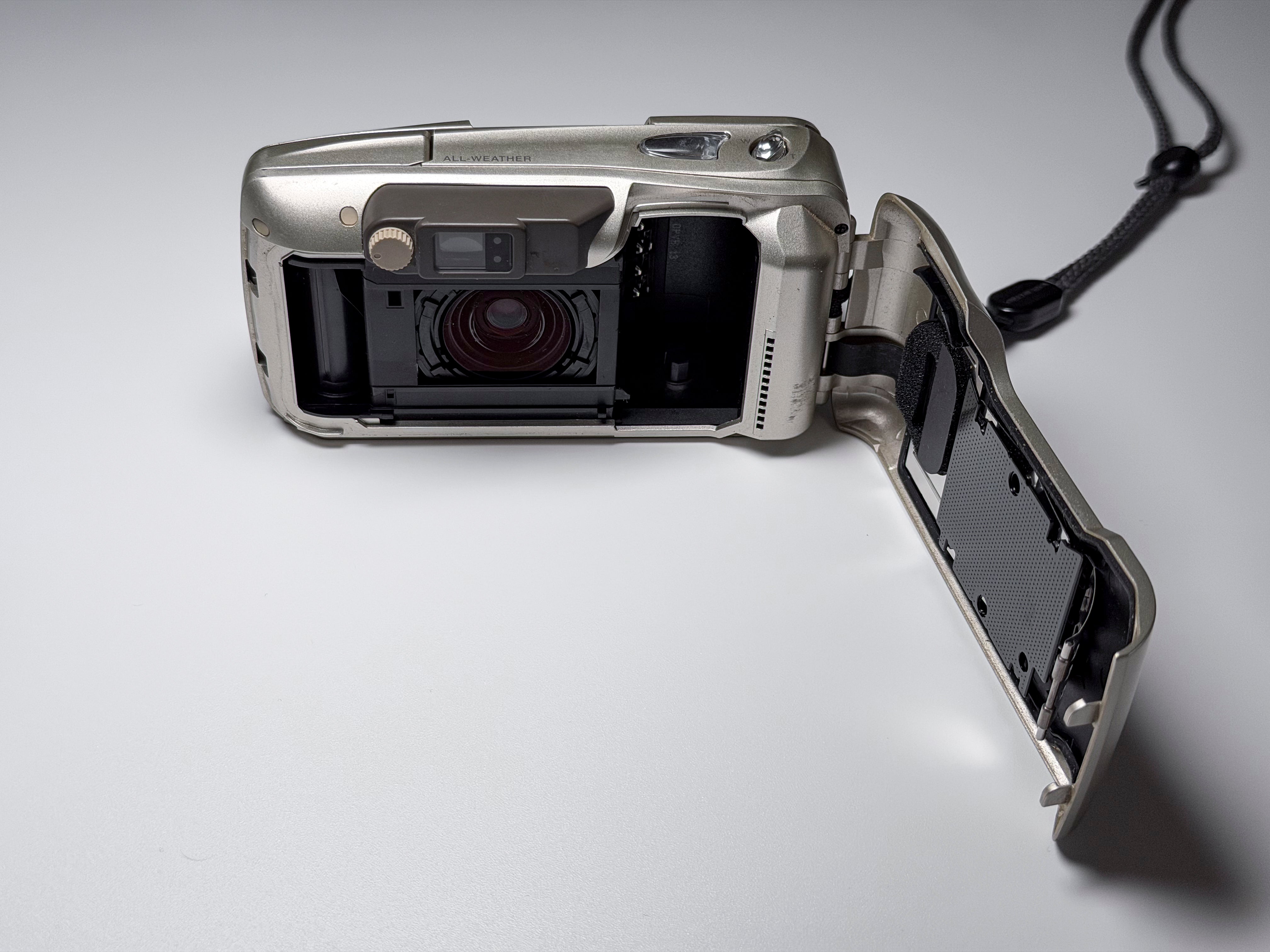 Olympus Mju II Wide 100 Zoom 35mm Point&Shoot Camera - Film Tested, Excellent