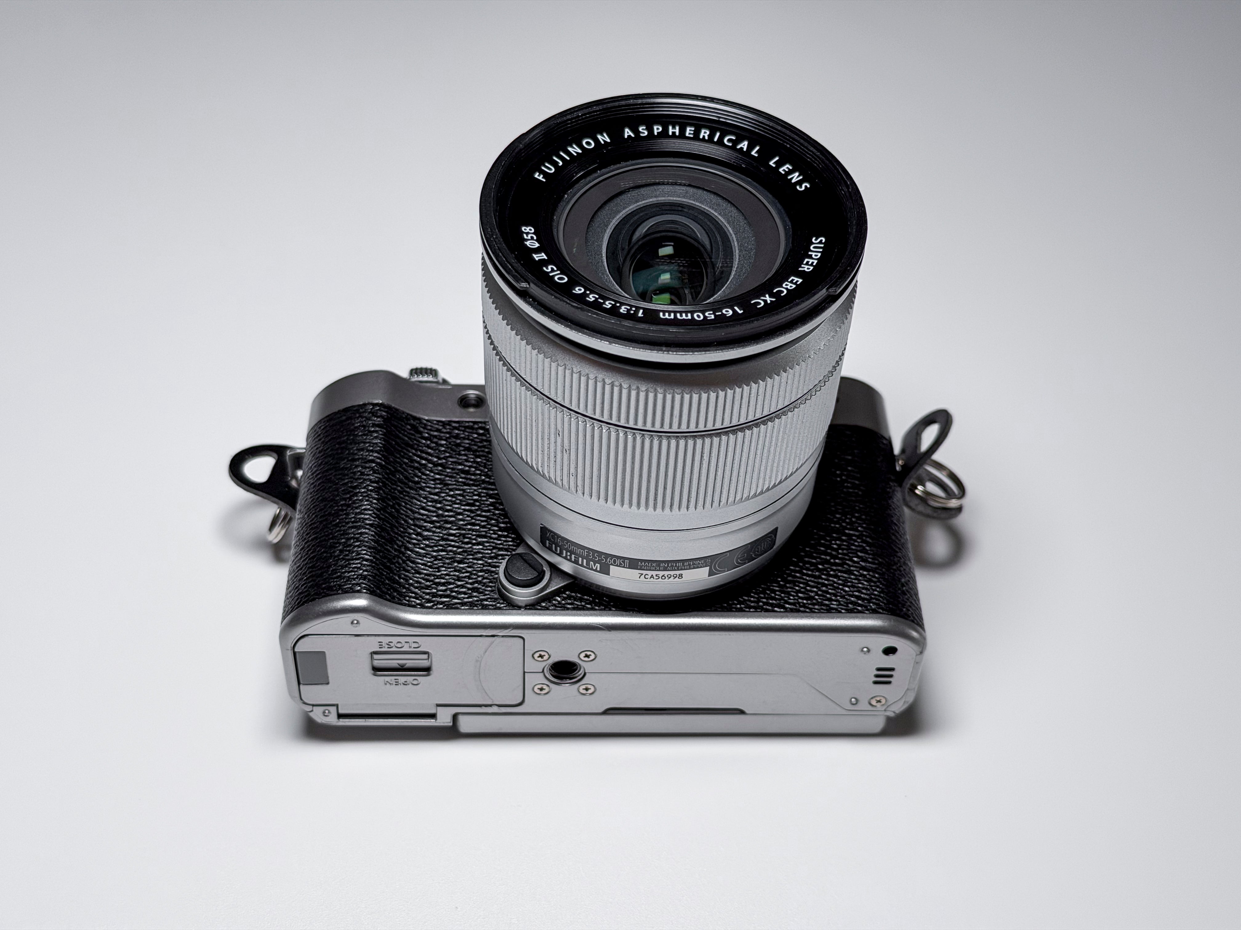 Fujifilm X-A10 + 16-50mm OIS Mirrorless APS-C Fuji - 1 Year Warranty, Excellent