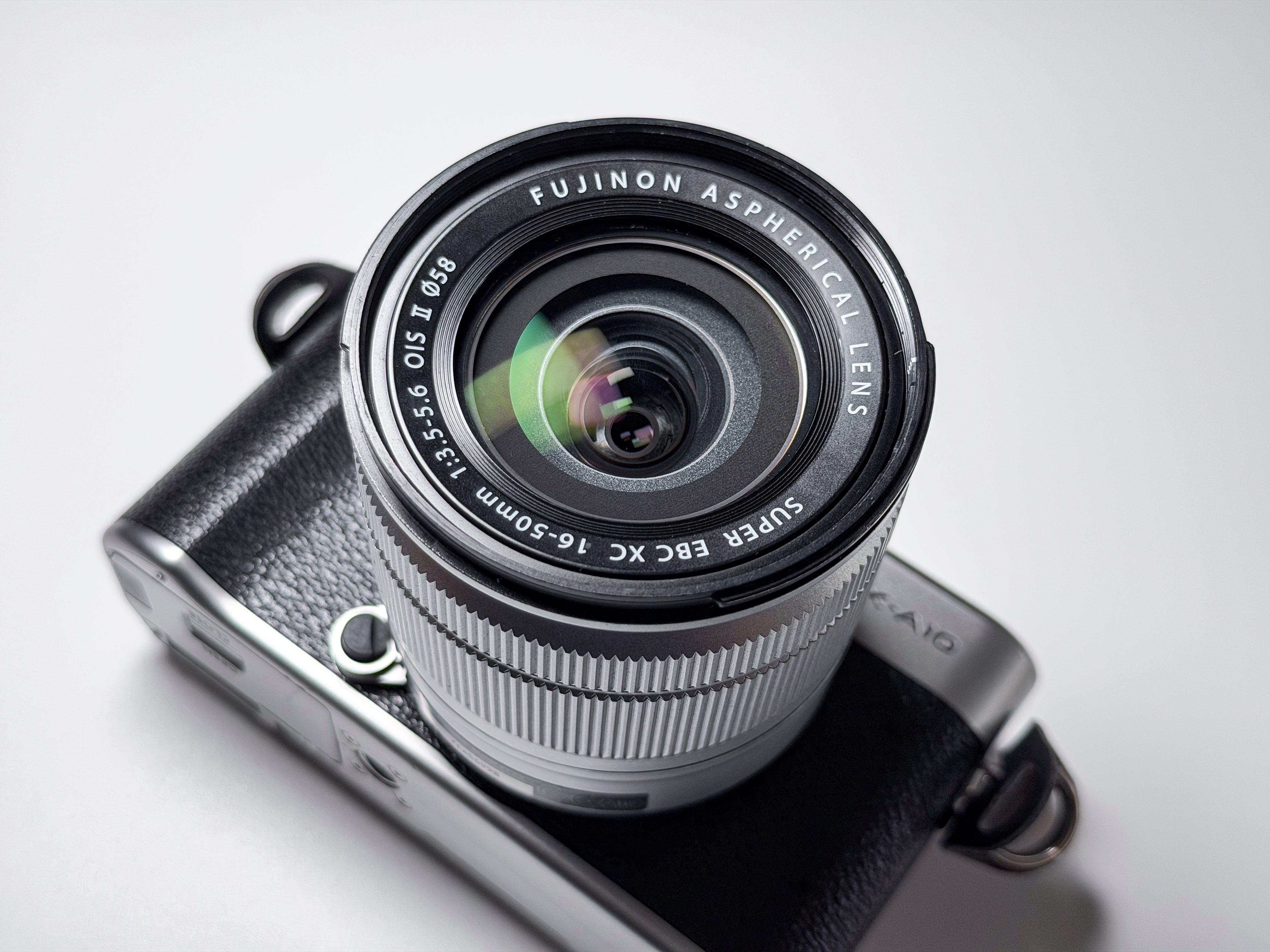 Fujifilm X-A10 + 16-50mm OIS Mirrorless APS-C Fuji - 1 Year Warranty, Excellent