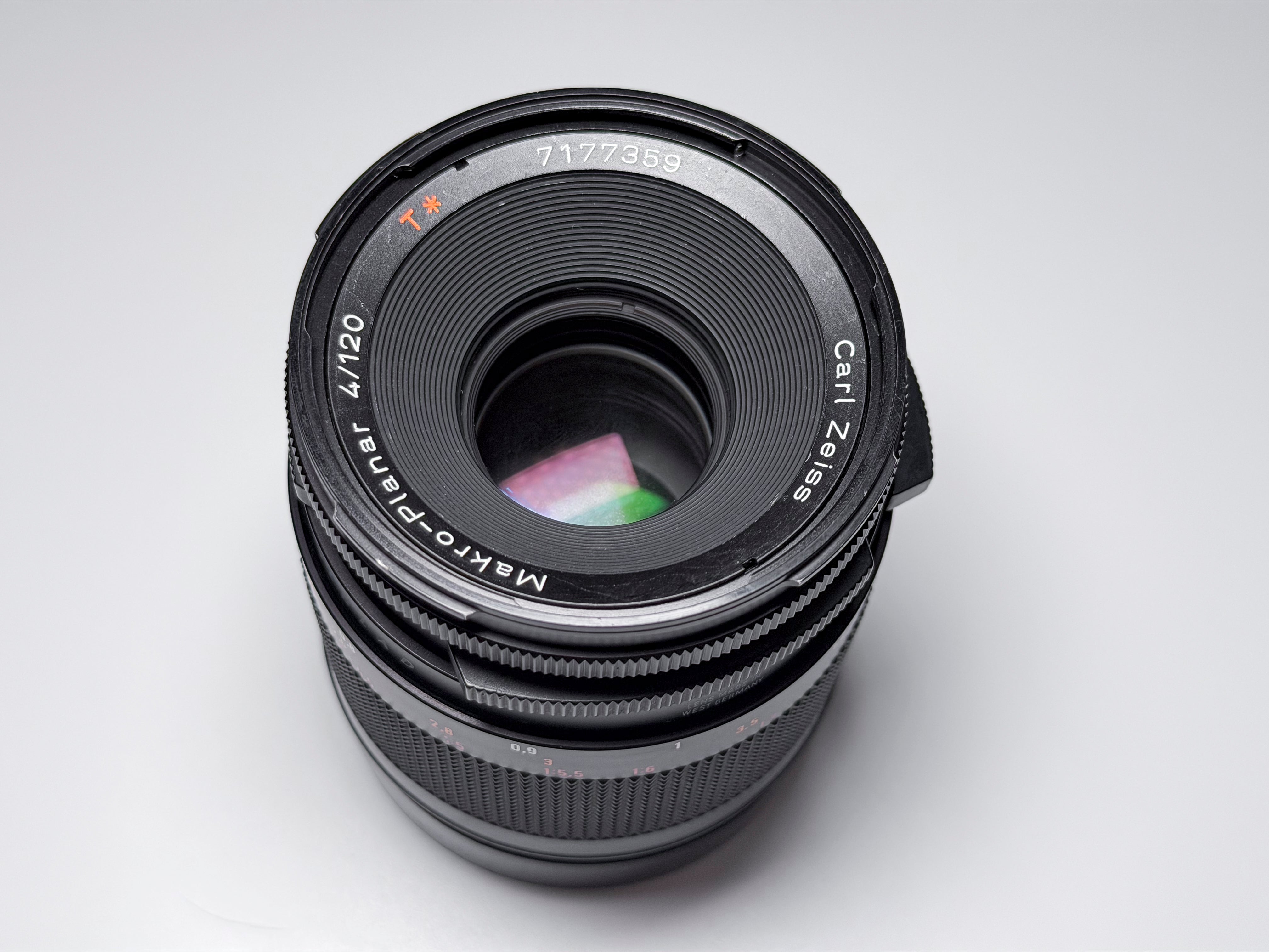 Hasselblad Zeiss Makro Planar T* CF 120mm f/4 Lens - Minor haze