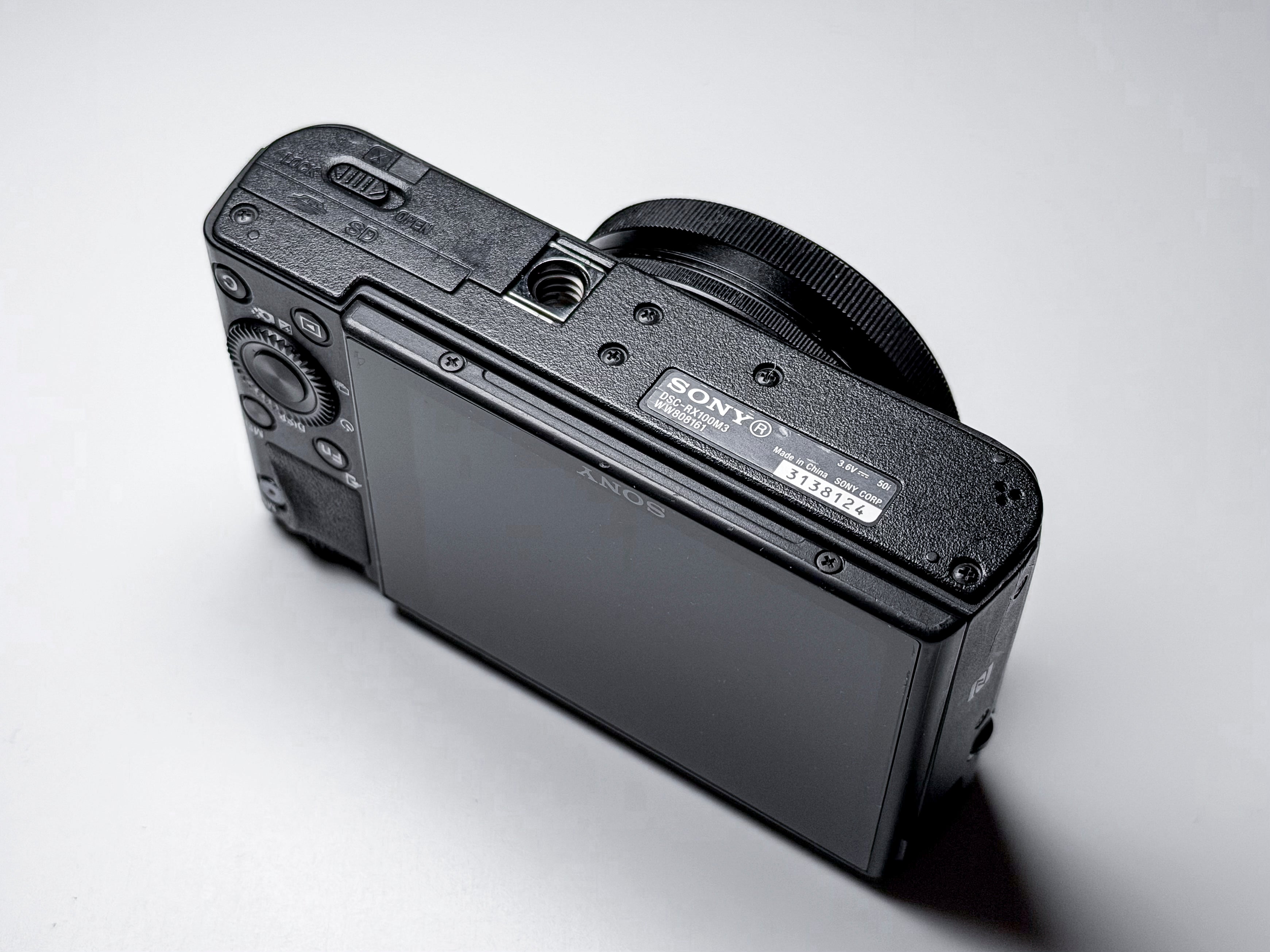 Sony RX100 III Mark 3 Cyber-shot 20,1 Mpx -  Working except for the flash