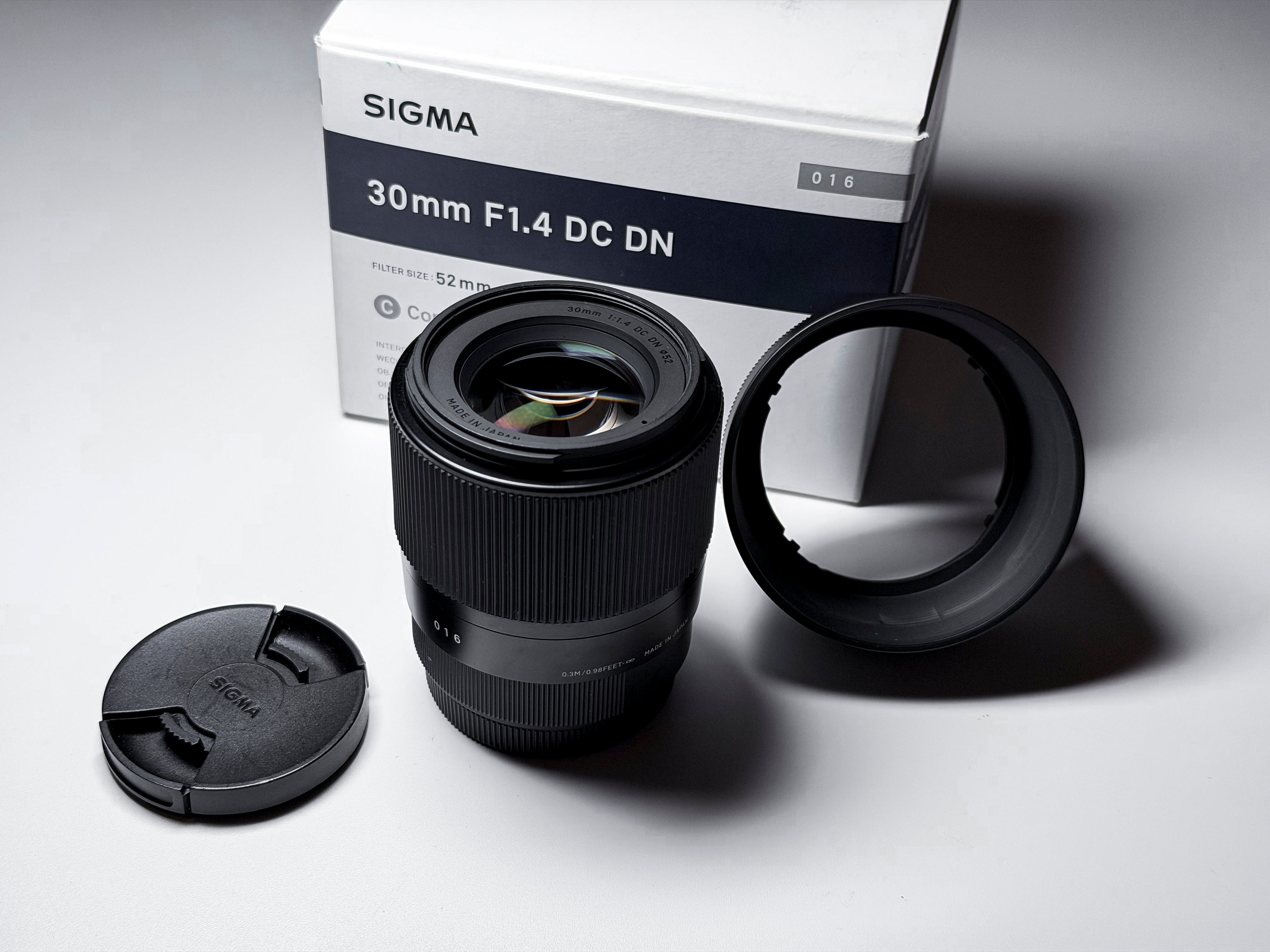 Sigma 30mm f/1.4 Lens for Fujifilm X Fuji - 1 Year Warranty, Excellent