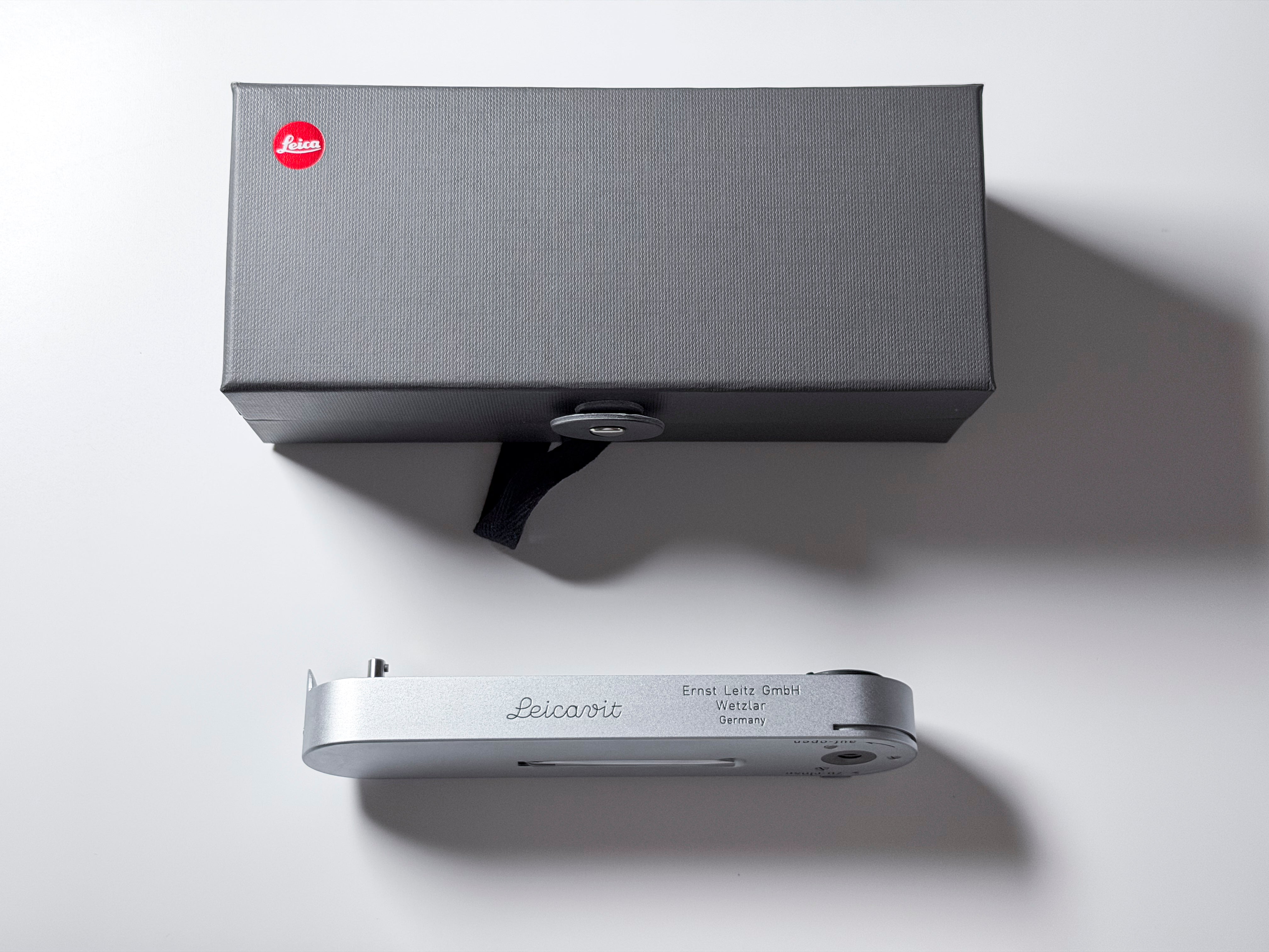 Mint! Leica Leicavit Chrome - Unused with original box