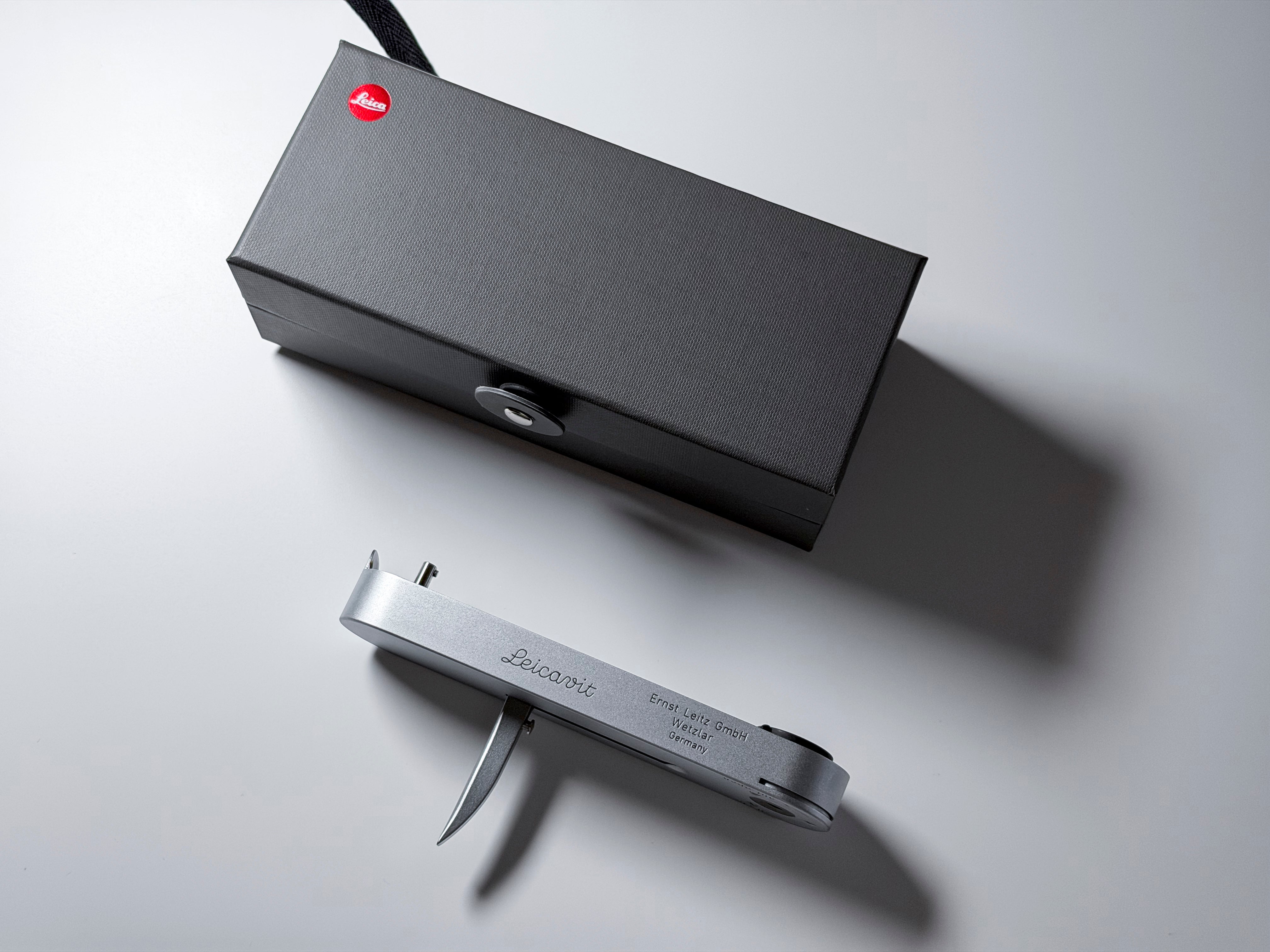 Mint! Leica Leicavit Chrome - Unused with original box