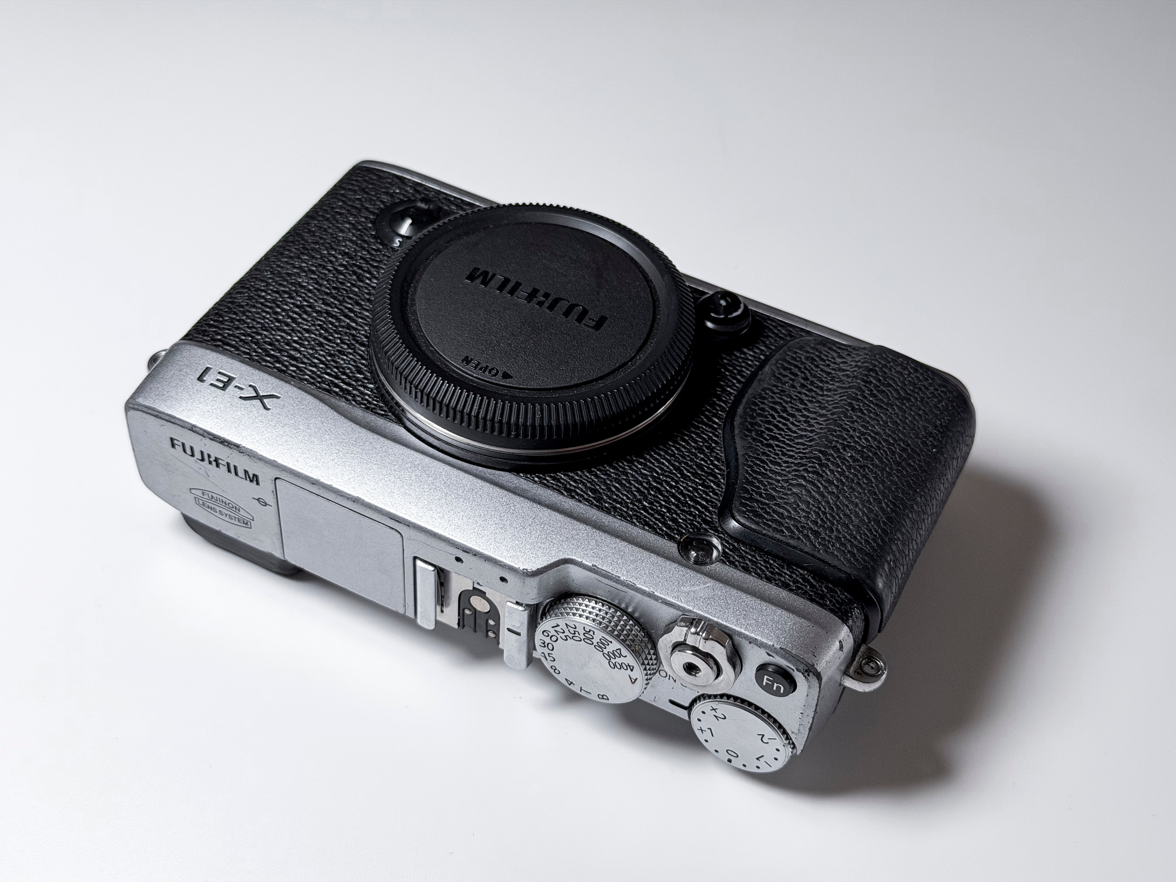 Fujifilm X-E1 Mirrorless Body 16.3 Mpx Fuji XE1 - EVF Not working, same as X-M1