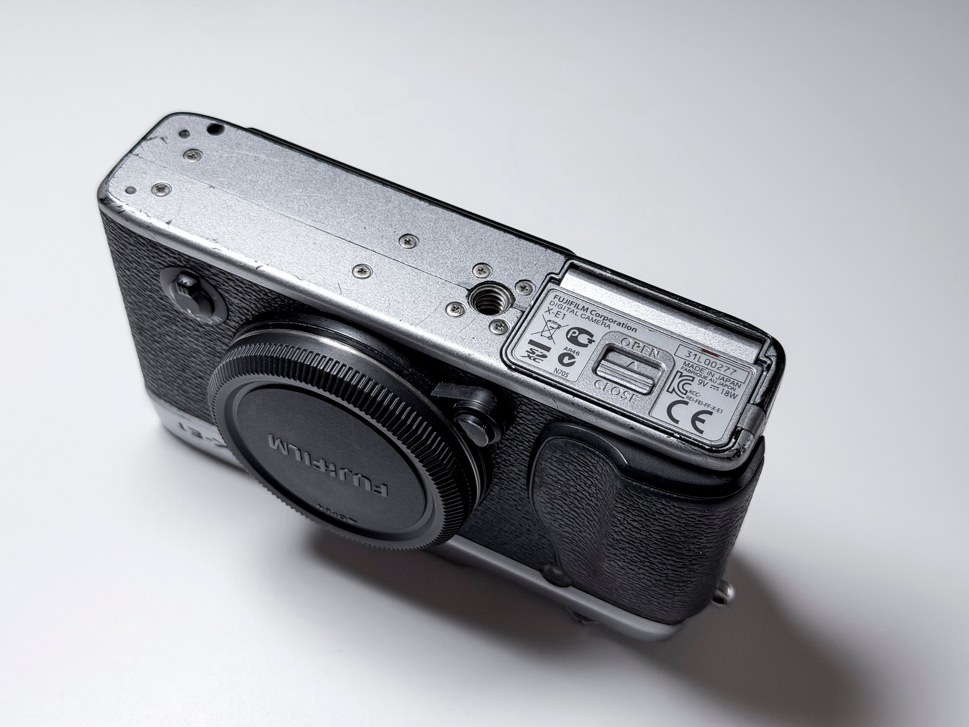 Fujifilm X-E1 Mirrorless Body 16.3 Mpx Fuji XE1 - EVF Not working, same as X-M1