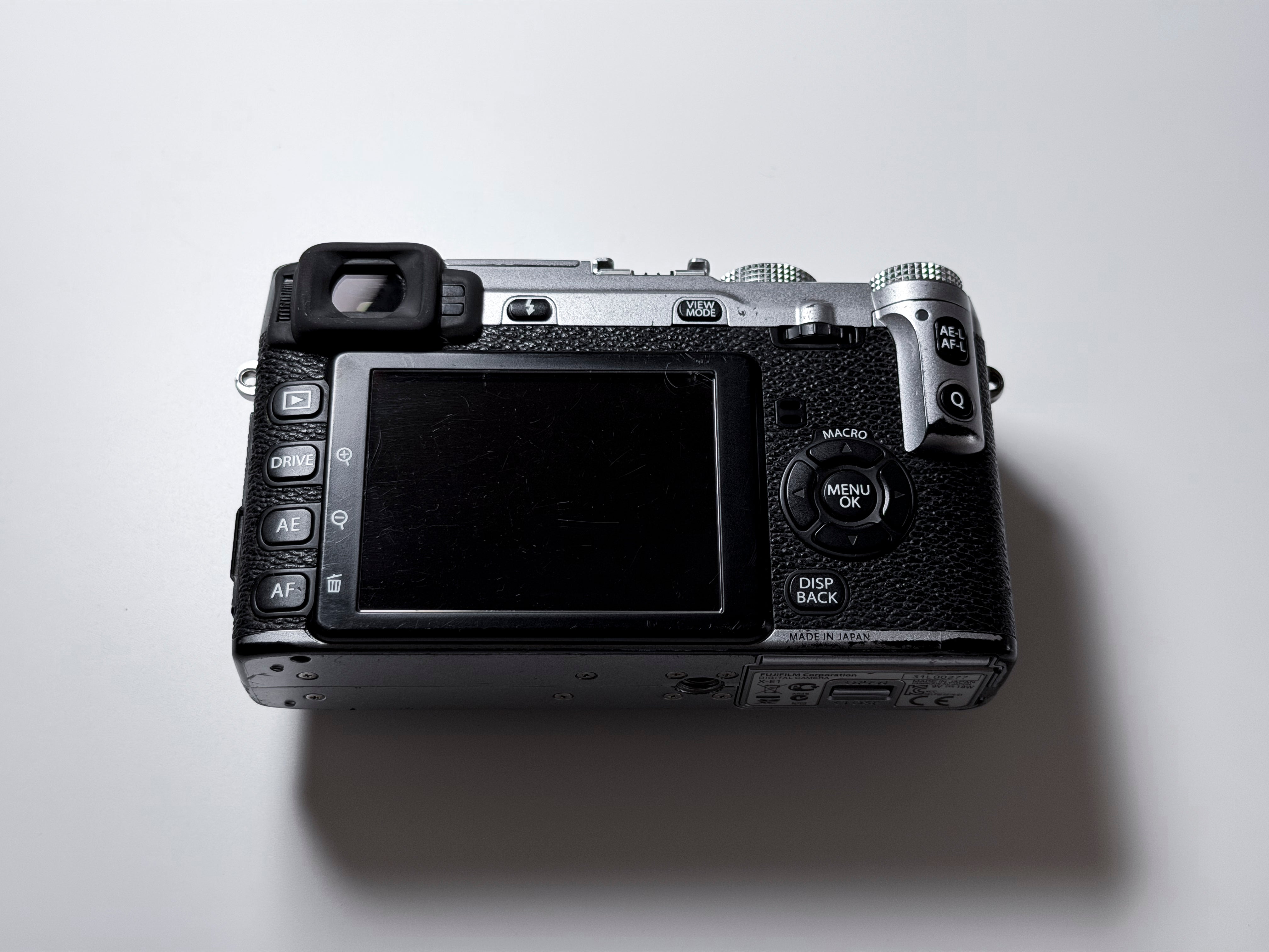 Fujifilm X-E1 Mirrorless Body 16.3 Mpx Fuji XE1 - EVF Not working, same as X-M1