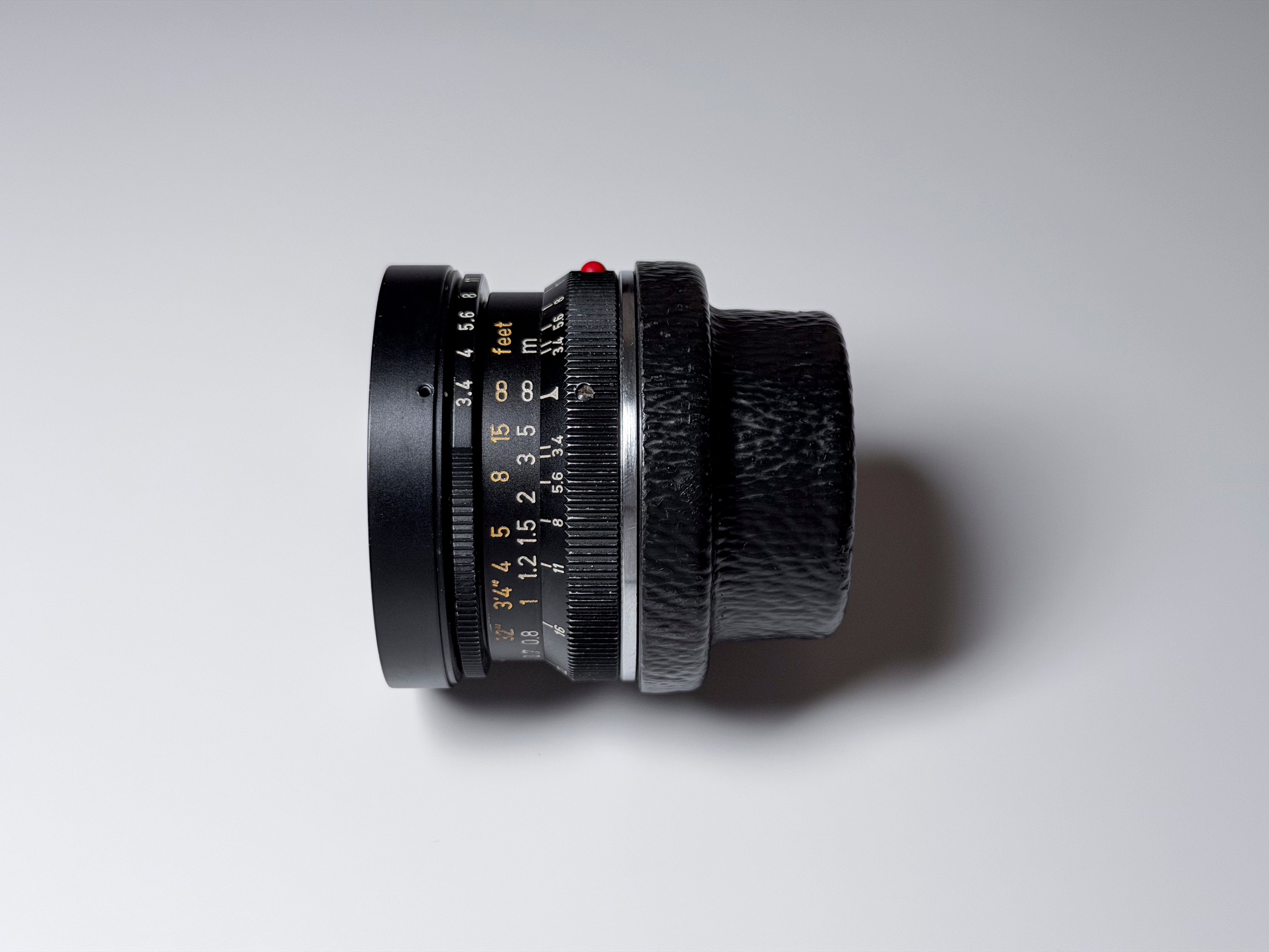 Leica M Super Angulon 21mm f/3,4 Lens + 12501 Hood - Good
