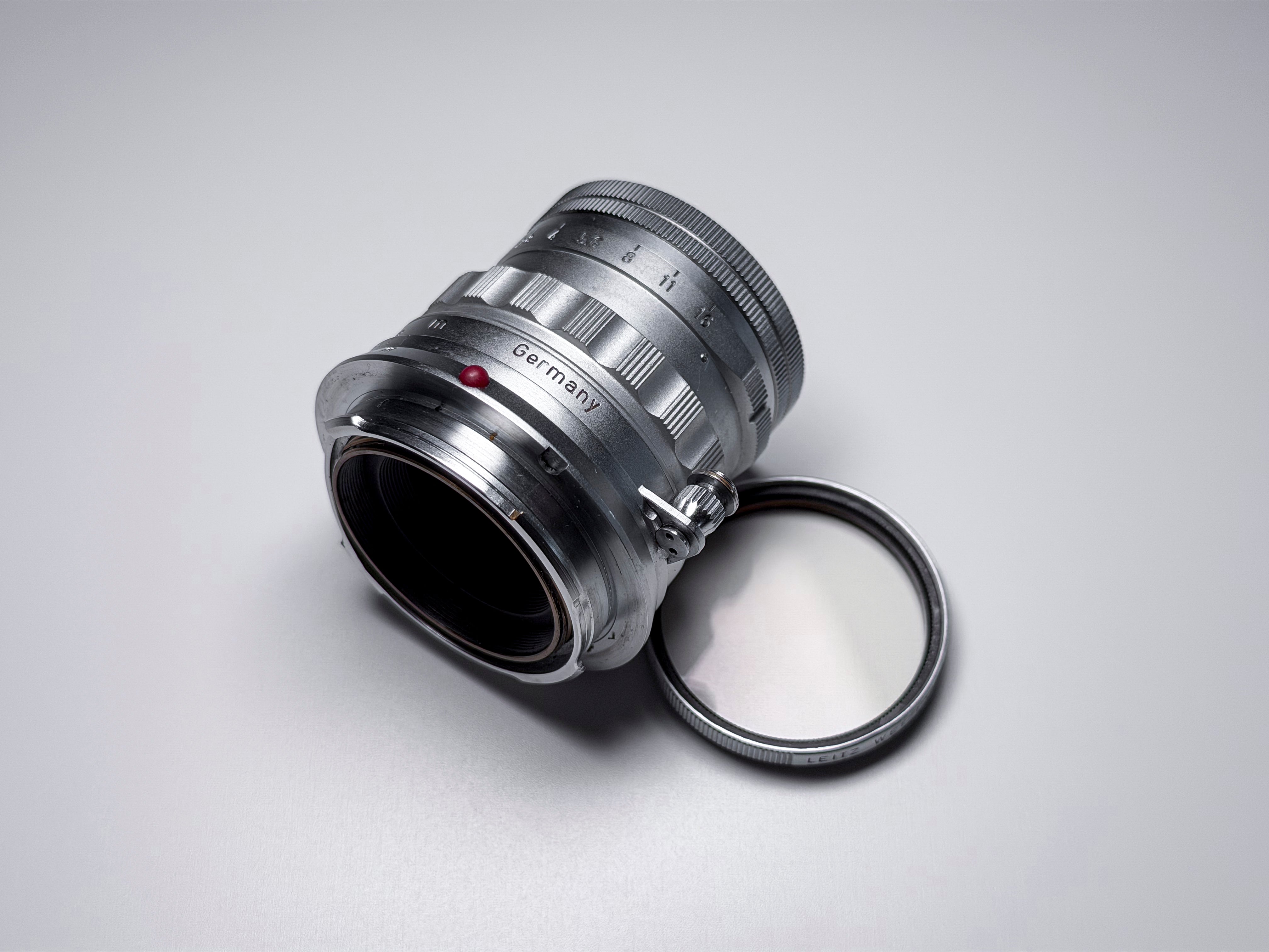 Leica M3 Single Stroke + Summicron 50mm f/2 Rigid + Hood - Perfectly Working