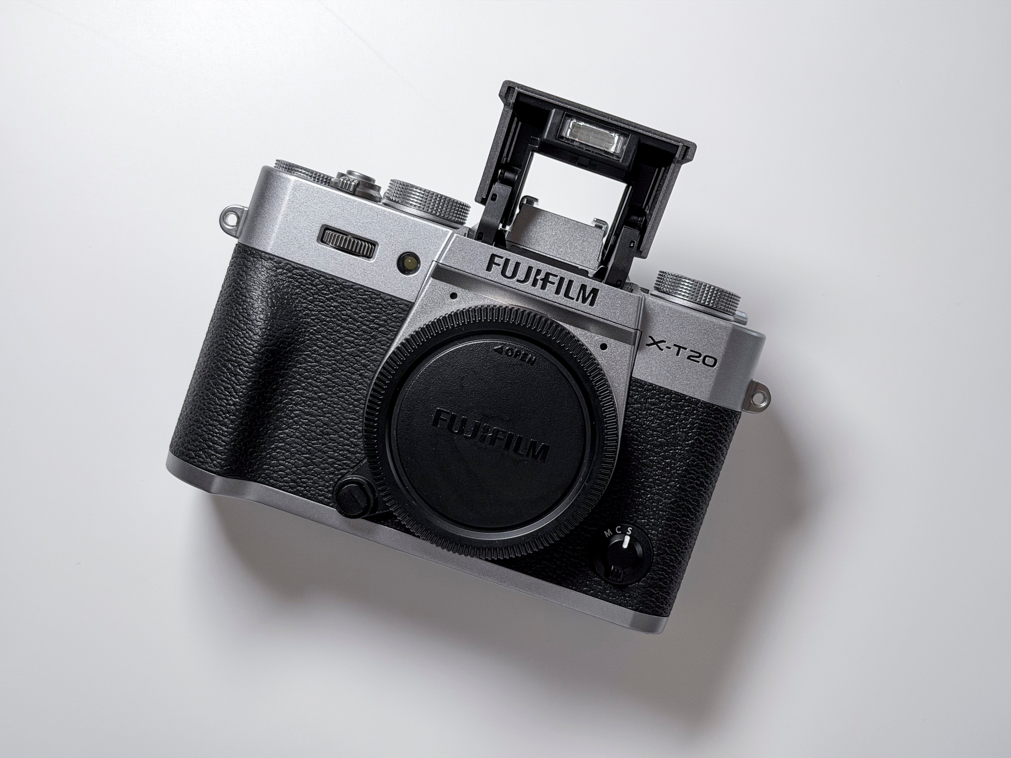 Fujifilm X-T20 Mirrorless 4K Video APS-C- 1 Year Warranty, Excellent Fuji XT20