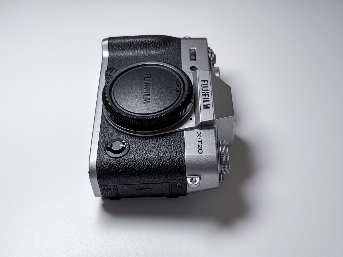Fujifilm X-T20 Mirrorless 4K Video APS-C- 1 Year Warranty, Excellent Fuji XT20