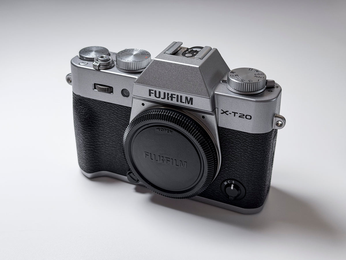 Fujifilm X-T20 Mirrorless 4K Video APS-C- 1 Year Warranty, Excellent Fuji XT20