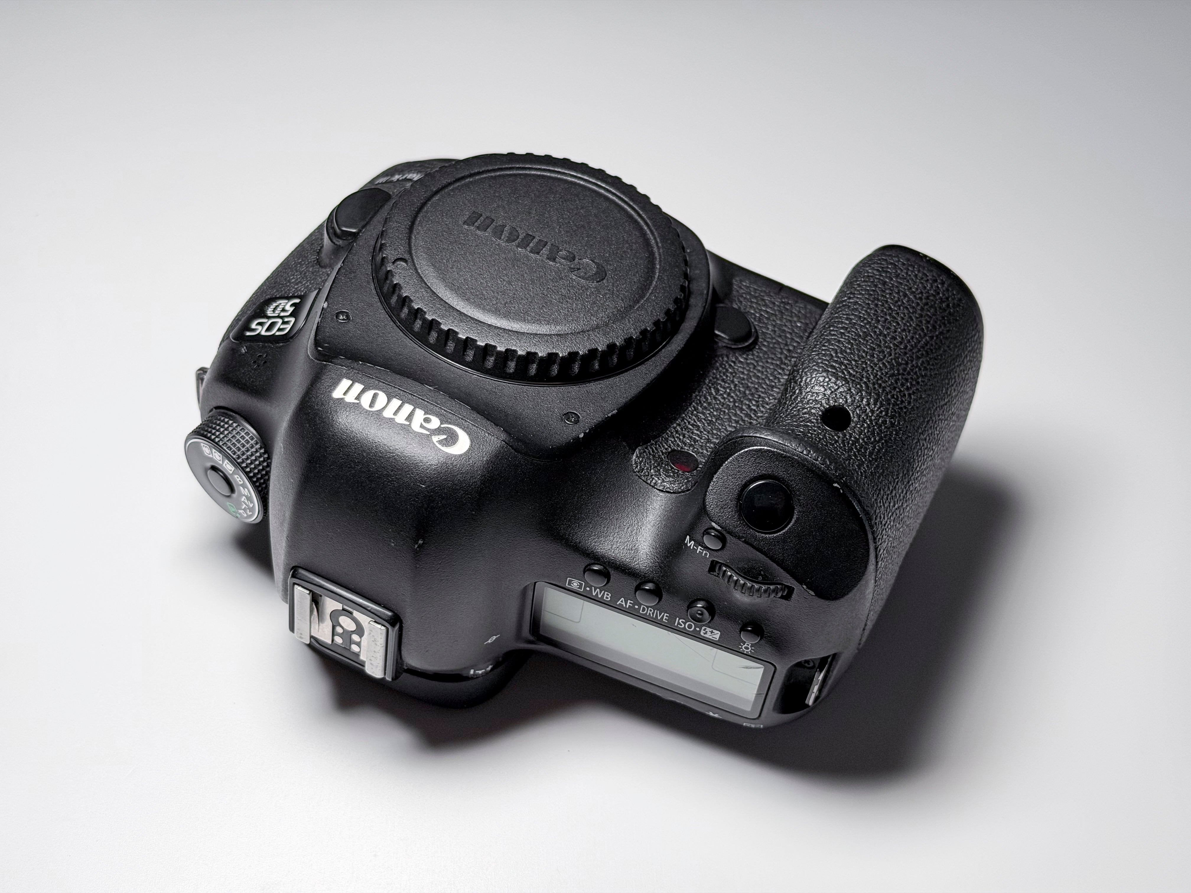 Canon 5D Mark III 3 EOS DSLR Full Frame - 1 Year Warranty, Perfectly Working