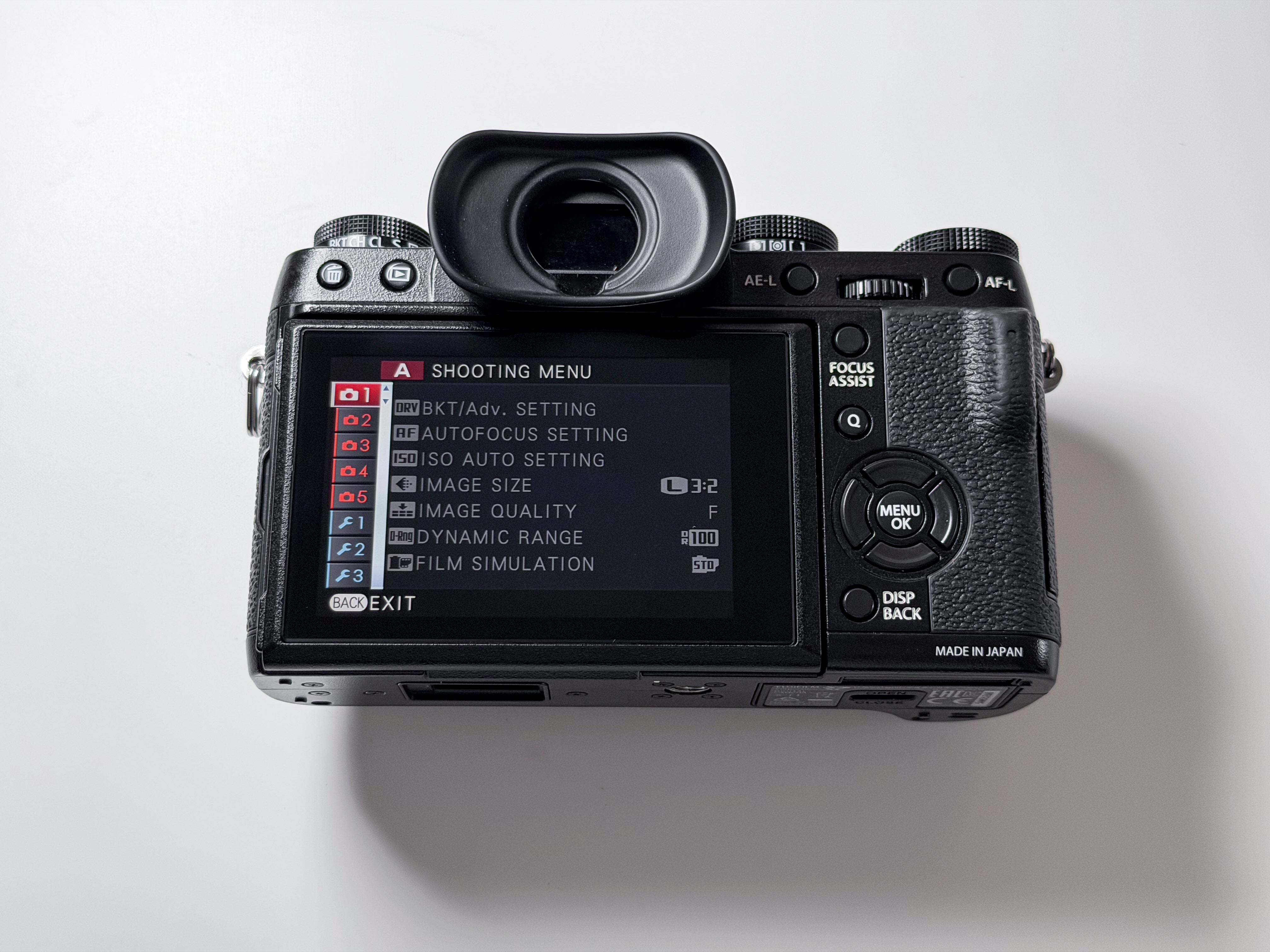 Fujifilm X-T1 Mirrorless Body + Flash and Grip  - 1 Year Warranty Fuji XT1