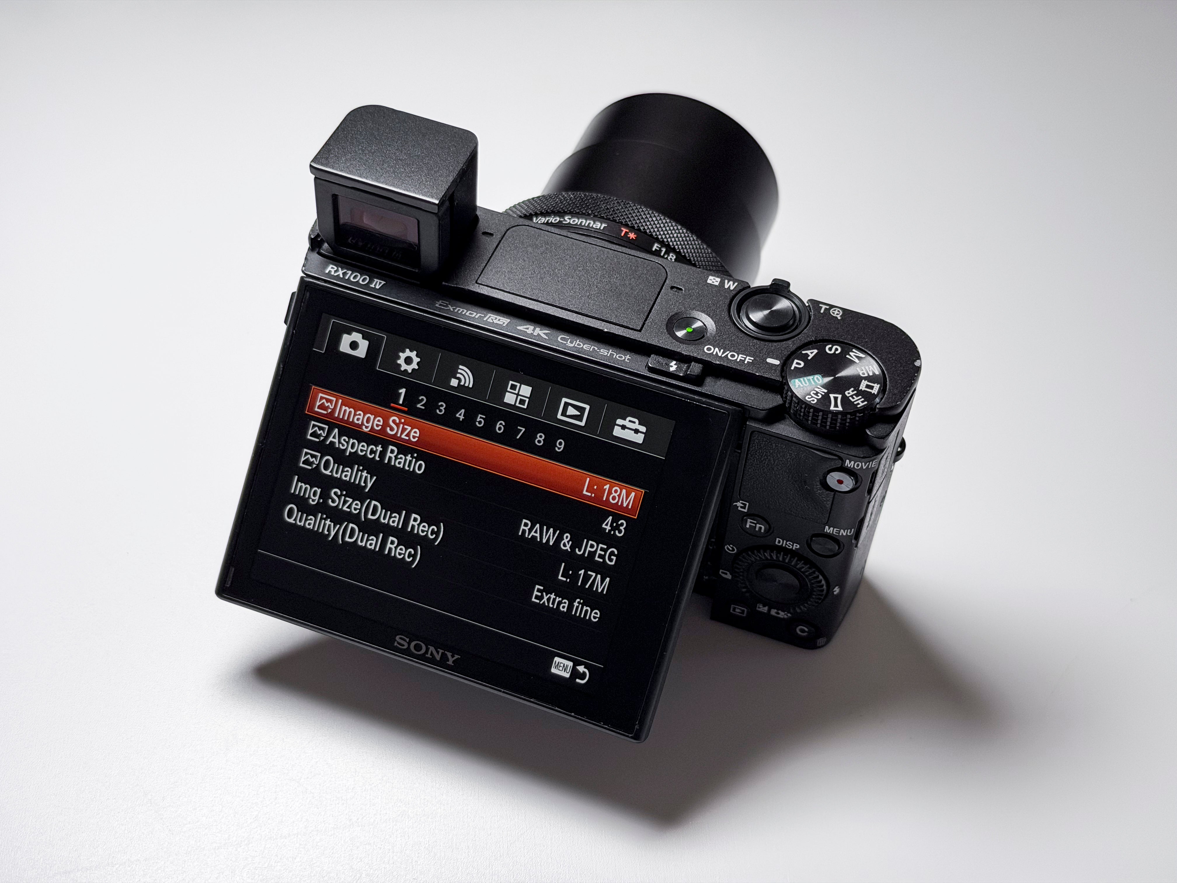 Sony RX100 IV Mark 4 Cyber-shot - Excellent, 1 Year Warranty DSC-RX100M4