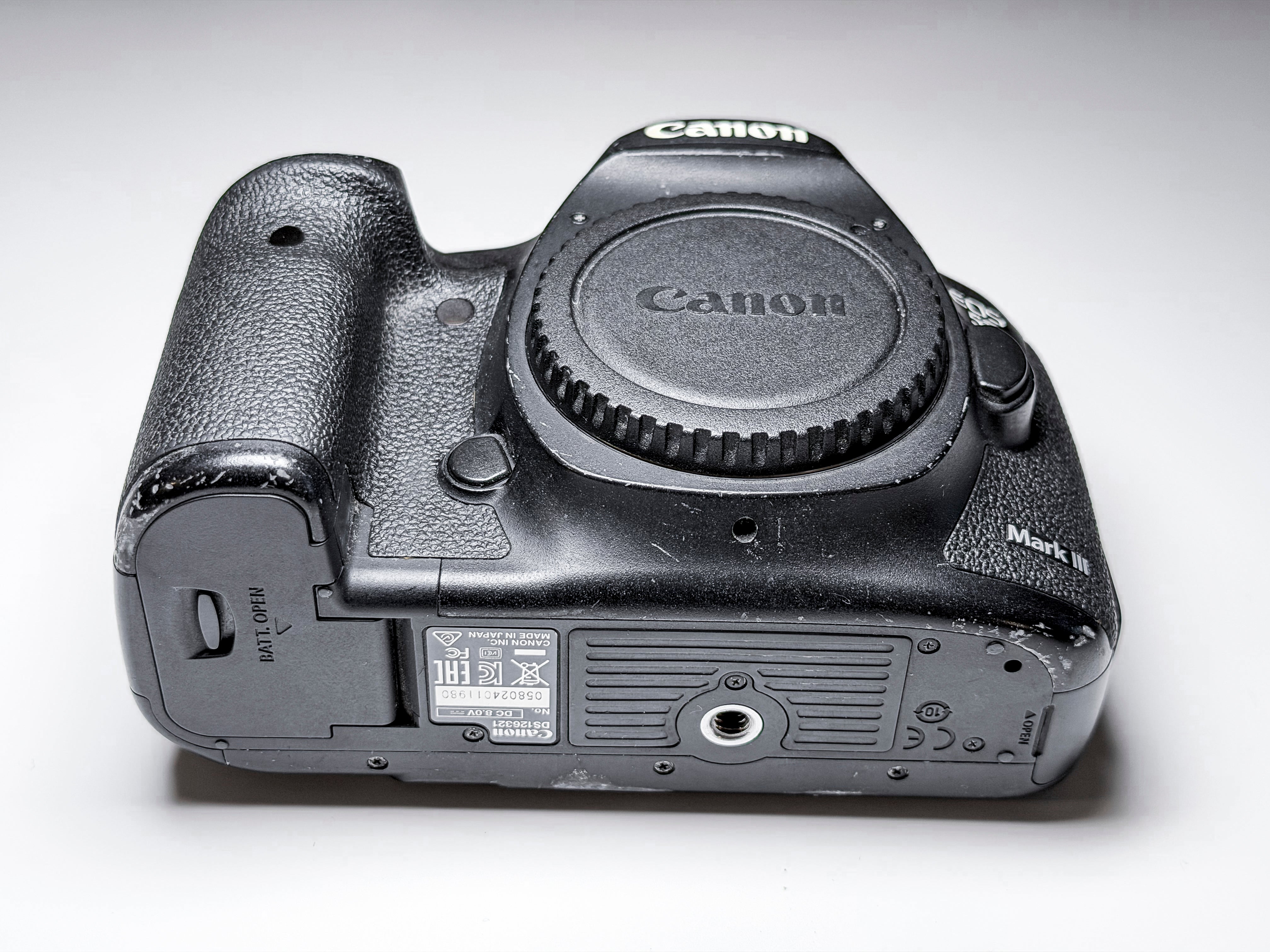 Canon EOS 5D Mark III 3 Full Frame Reflex DSLR - 1 Year Warranty, Excellent
